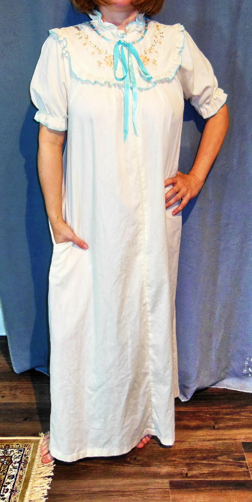 LARA DEE ELEGANT YELLOW COMFY COTTONY SOFT EMBROIDERED ZIPPERED ROBE M EVC