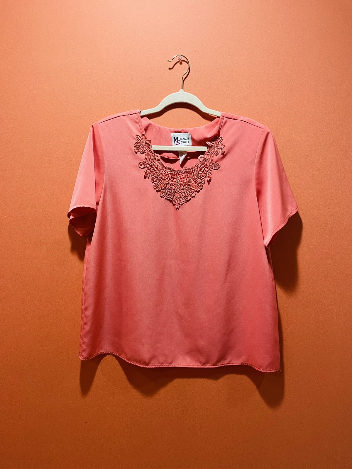 Vintage Blouse Top Size L Peach Embroidered Applique Flowers Modest Made USA