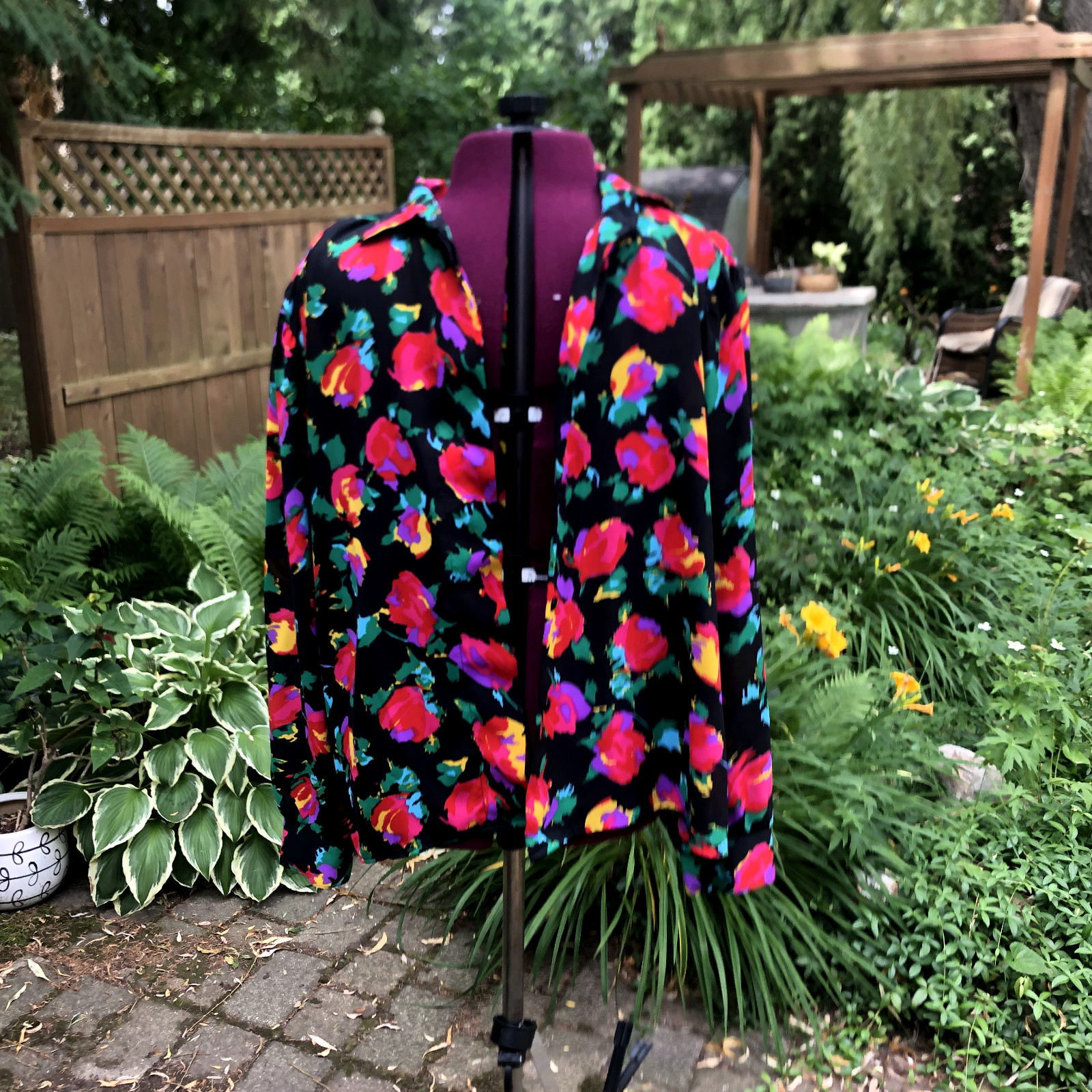 Toffs Artistic Floral Button Up Shoulder Pads 1980’s Vintage Made In USA