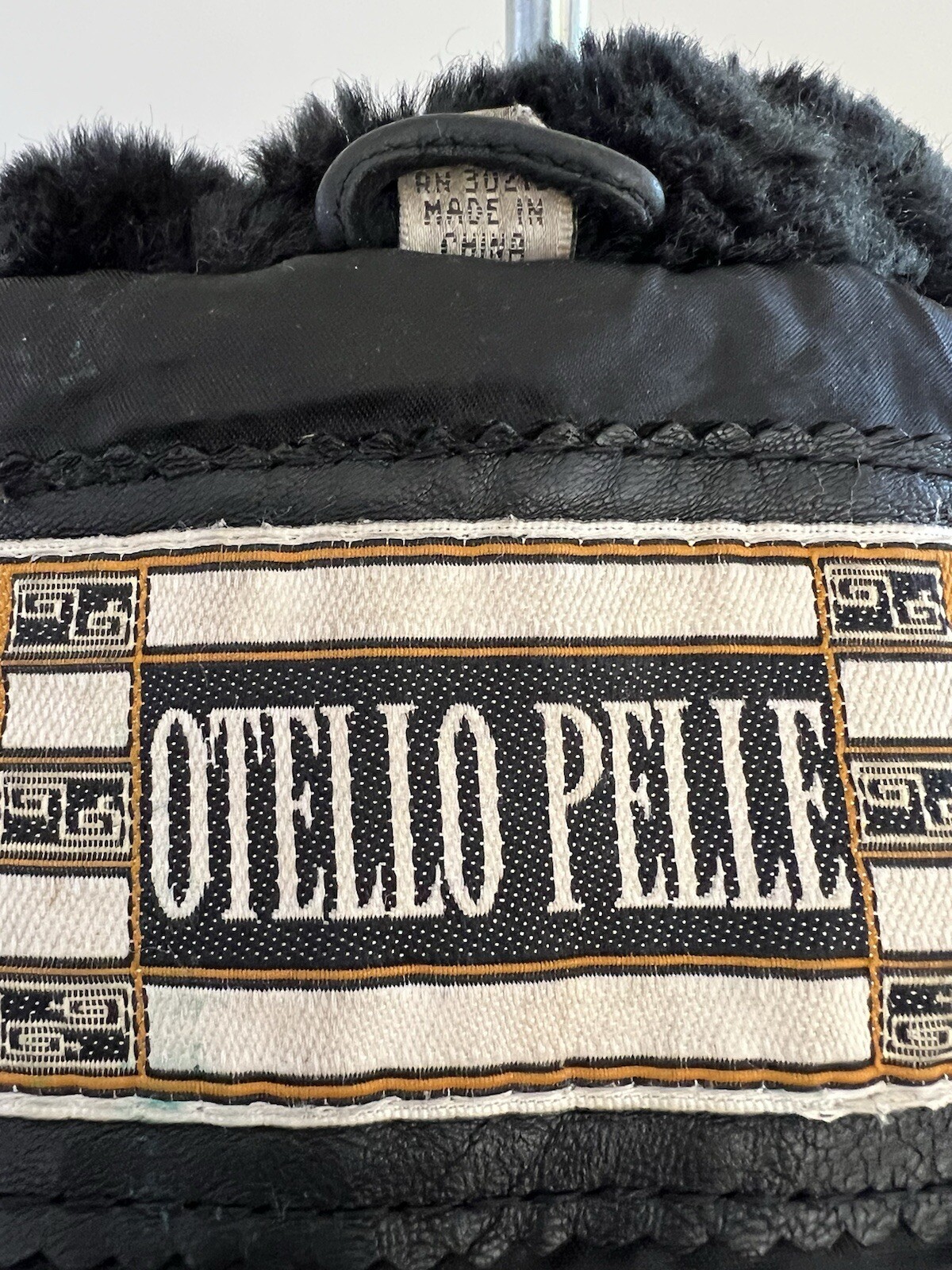 Women’s VTG Coat Black Leather Hood Belt Insulated Liner L Otello Pelle