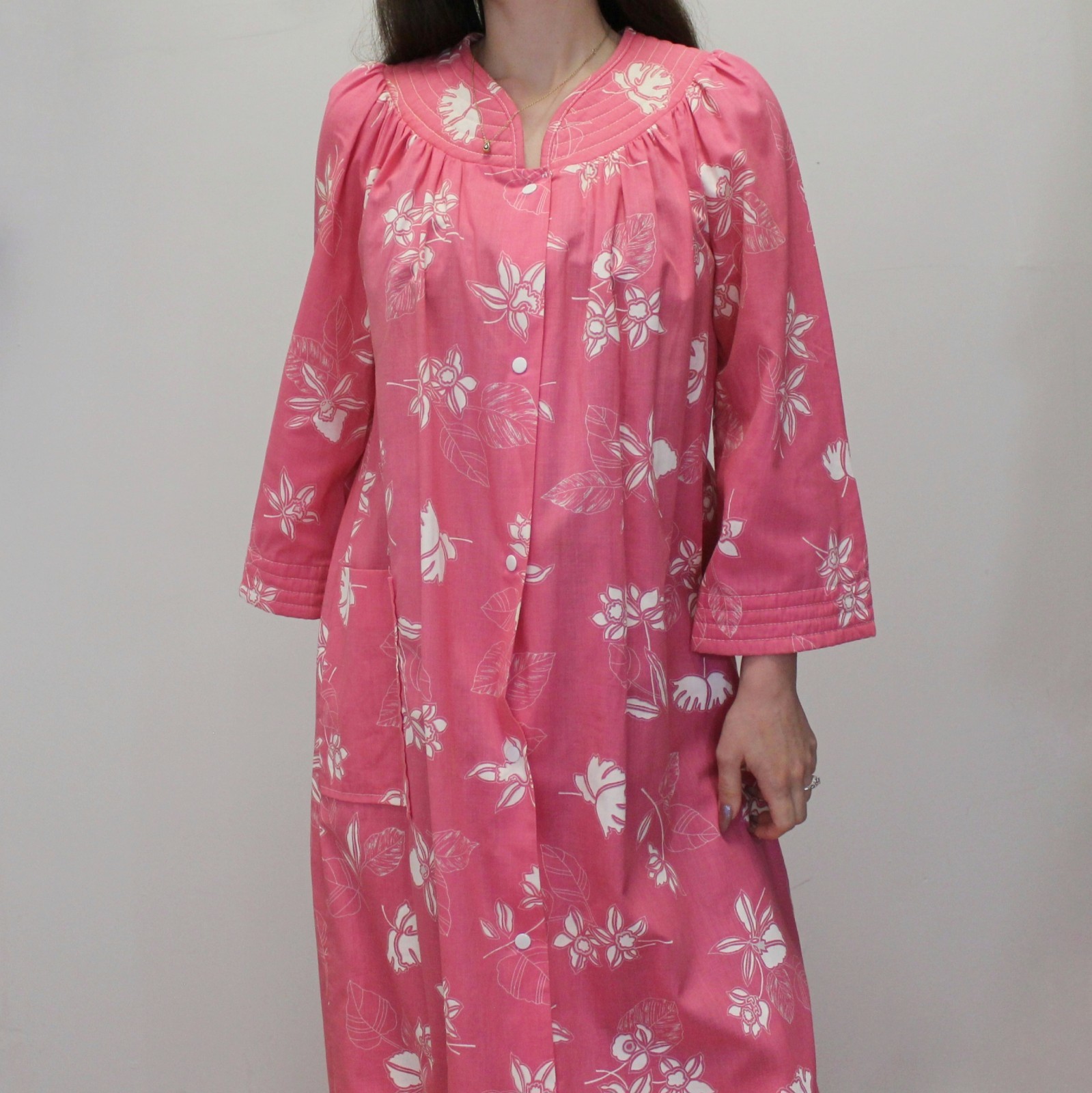 Vintage 70s Robe Pink Tropical Long House Coat by Dan Ellen