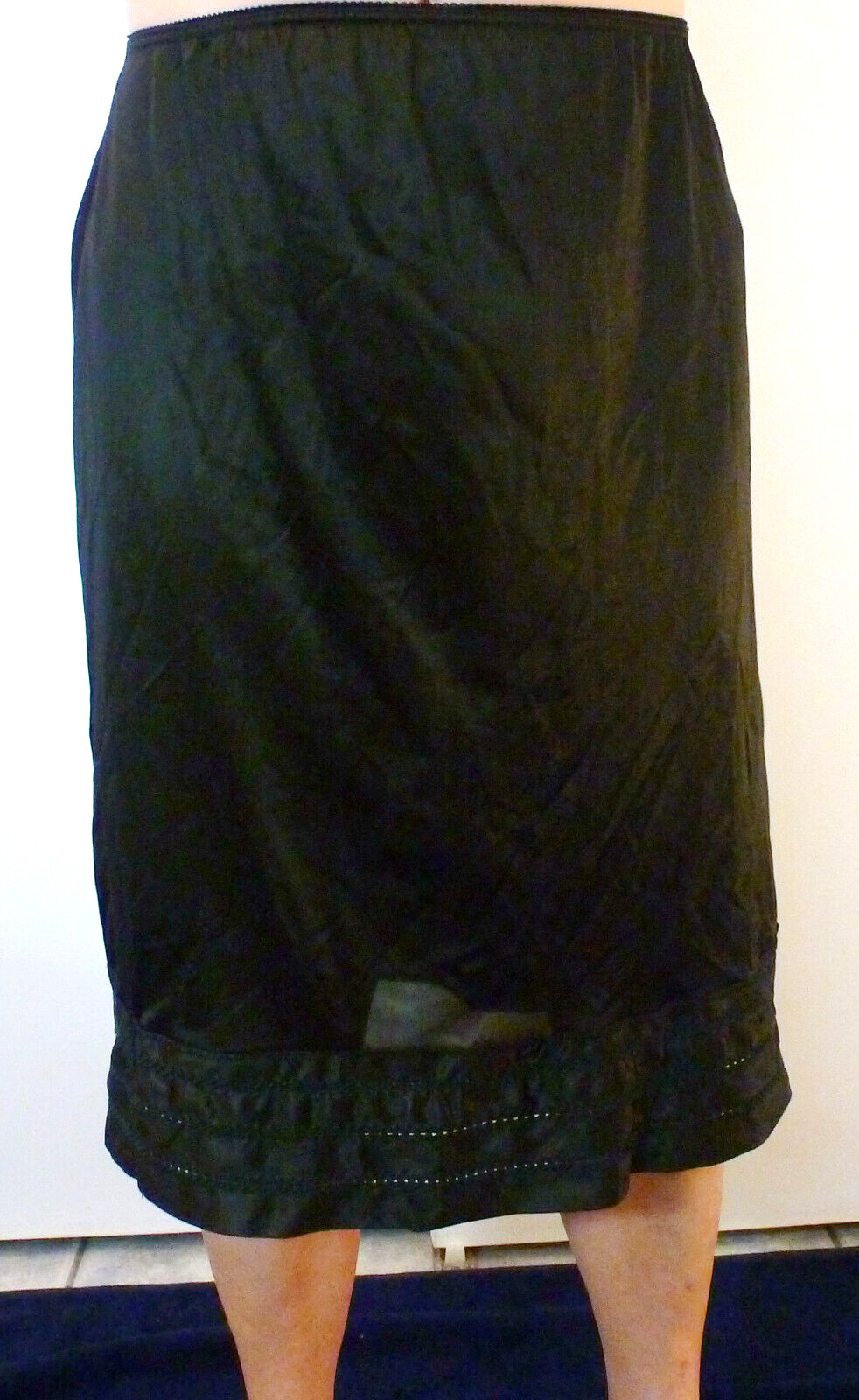 SEXY!!! FORTUNE VINTAGE BLACK SNIP-IT HEM HALF SLIP L XL EVC