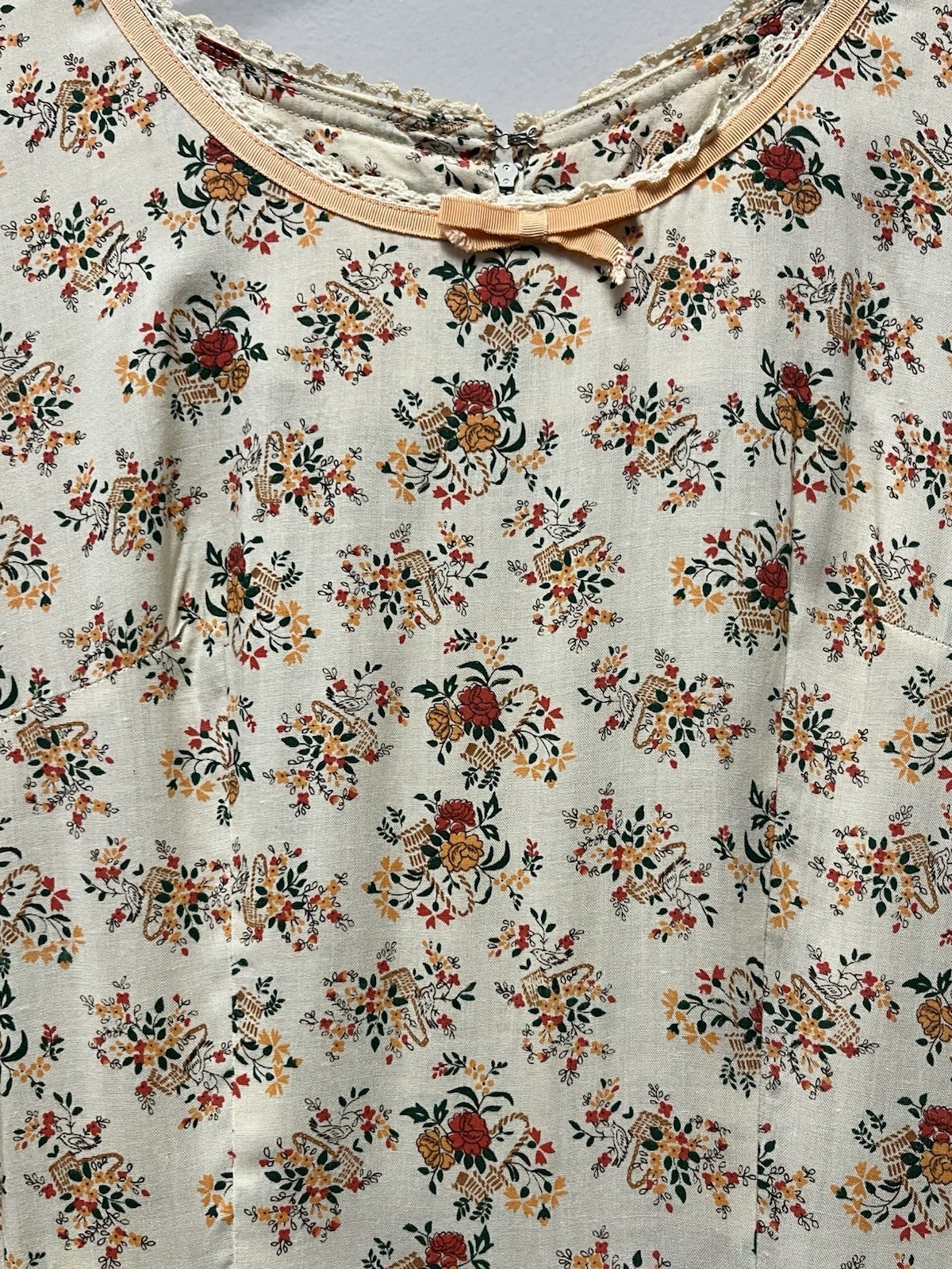 VTG Handmade Amish Prairie Dress w/ Bonnet Floral Calico CottageCore—XS/READ