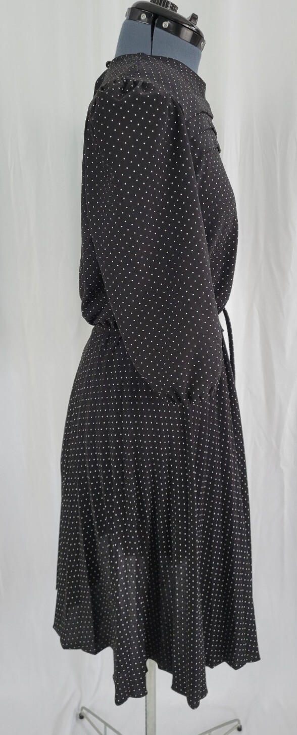 Vtg Earth Angel Dress in Black w Cream Polka Dots/Tie Waist/Pleated Skirt 15/16
