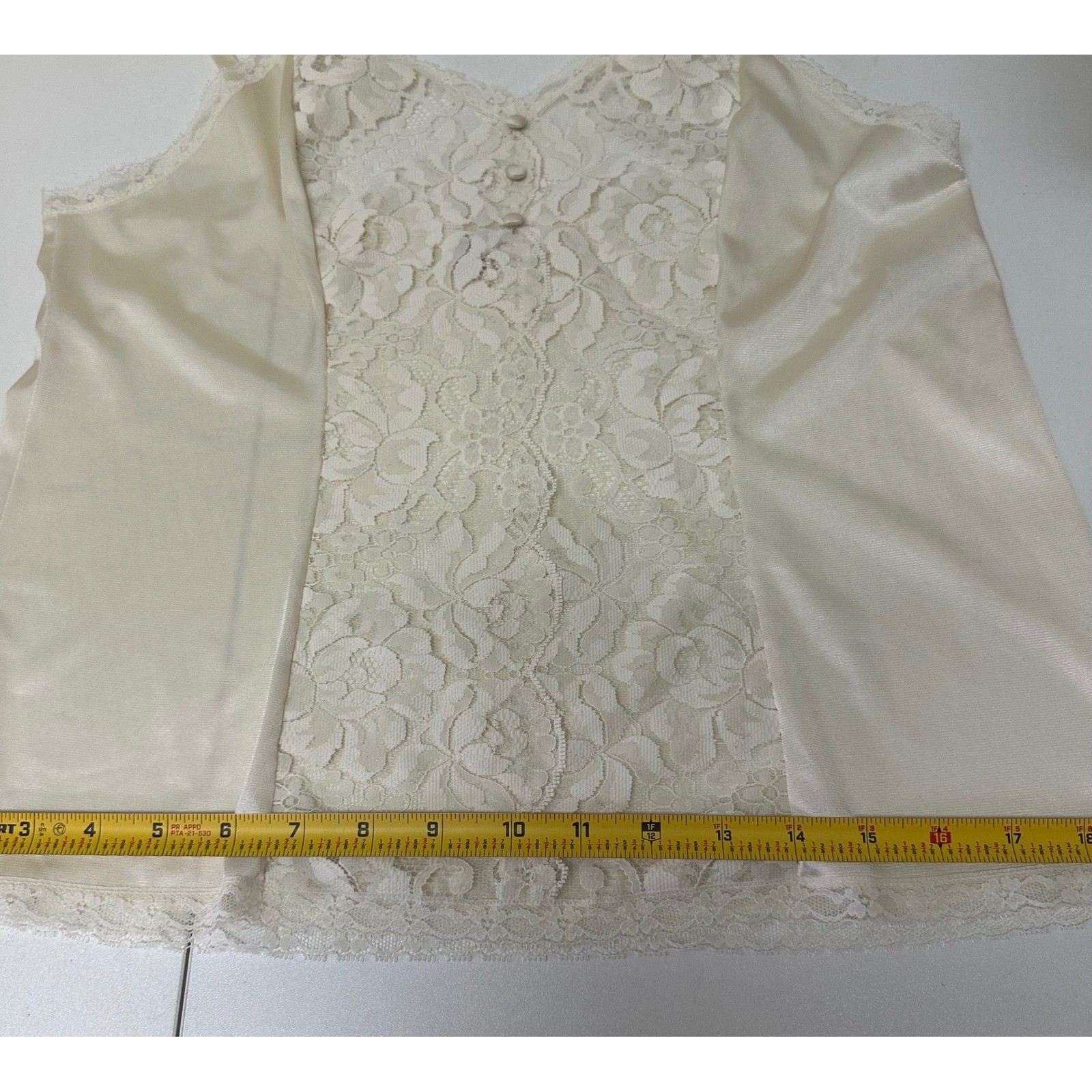 Vtg Sabrina Ivory Lace Camisole Top Antron III Nylon Adjustable Straps Size 36