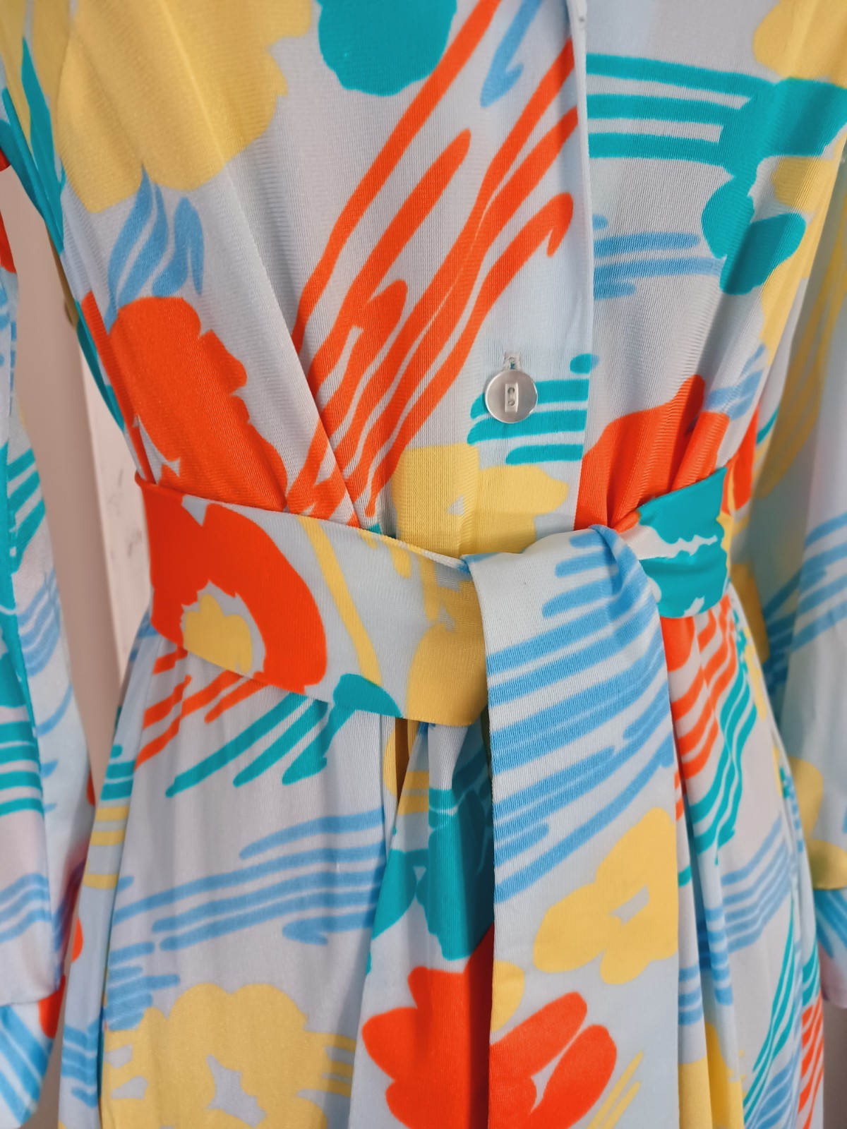 Vintage 70’s Loungewear NOS Saybury Coffee Coat Housecoat Robe Flowers S-M
