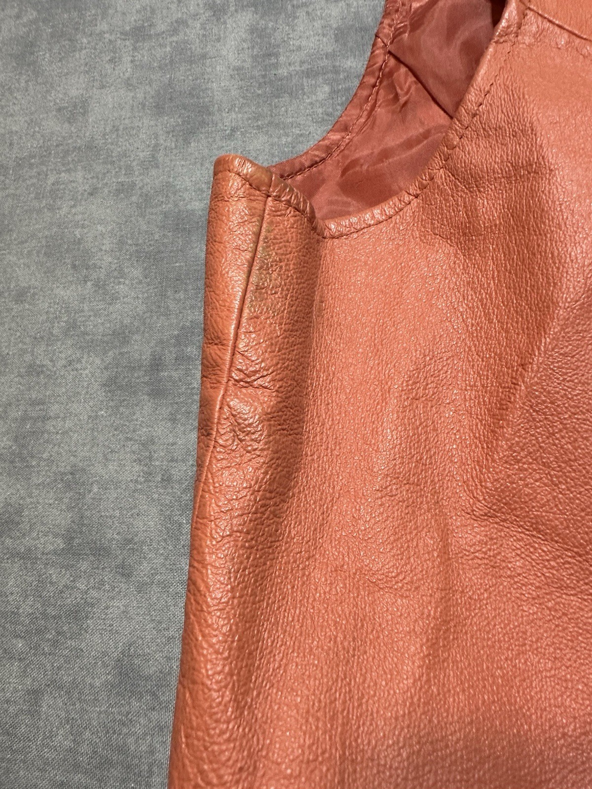 Metro Style Salmon Vintage 90s Collared Sleeveless Leather Vest Size 12 [39]