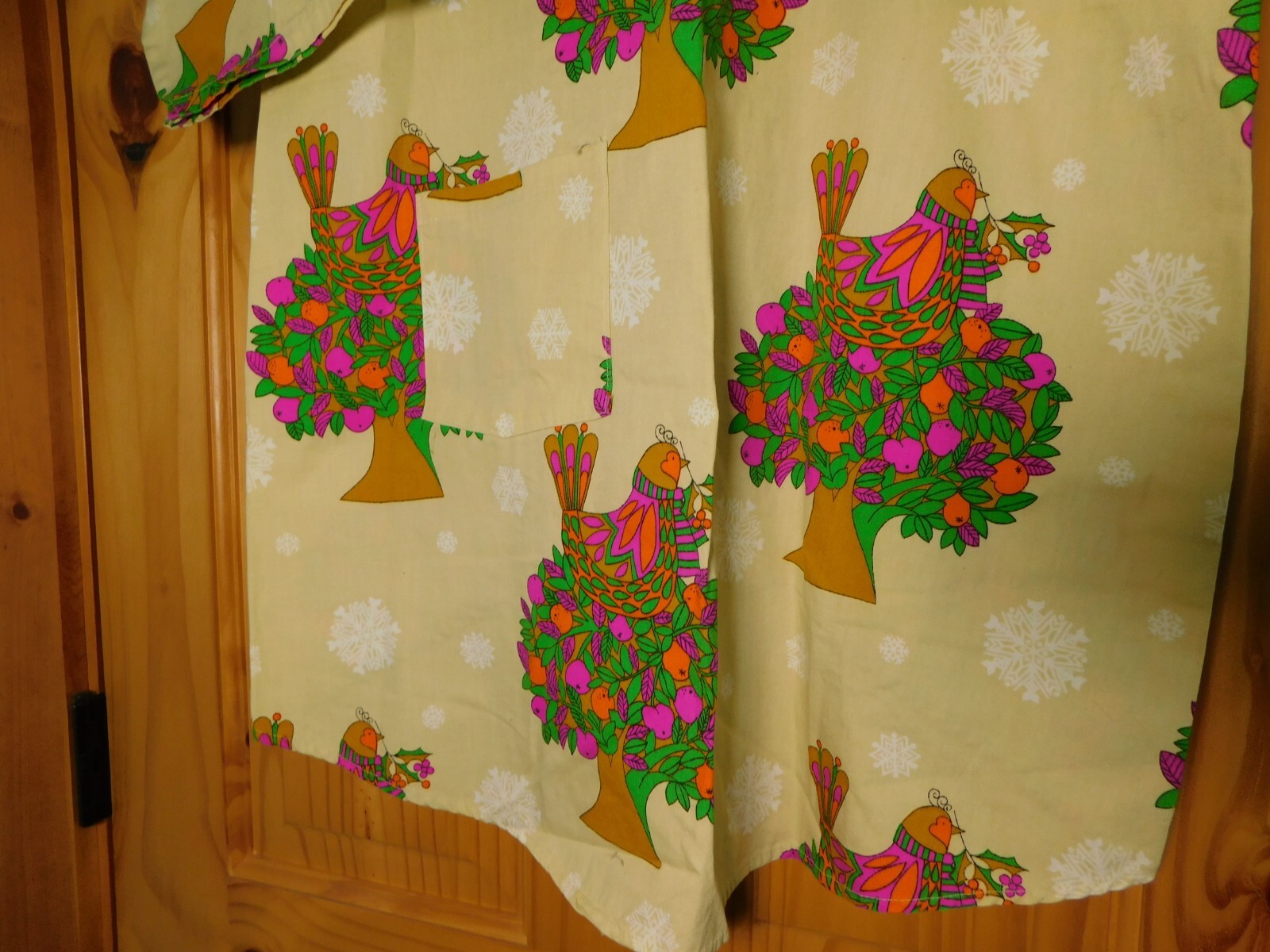Vintage Design House Womens Smock Birds in Fruit Trees Colorful Ties in Back