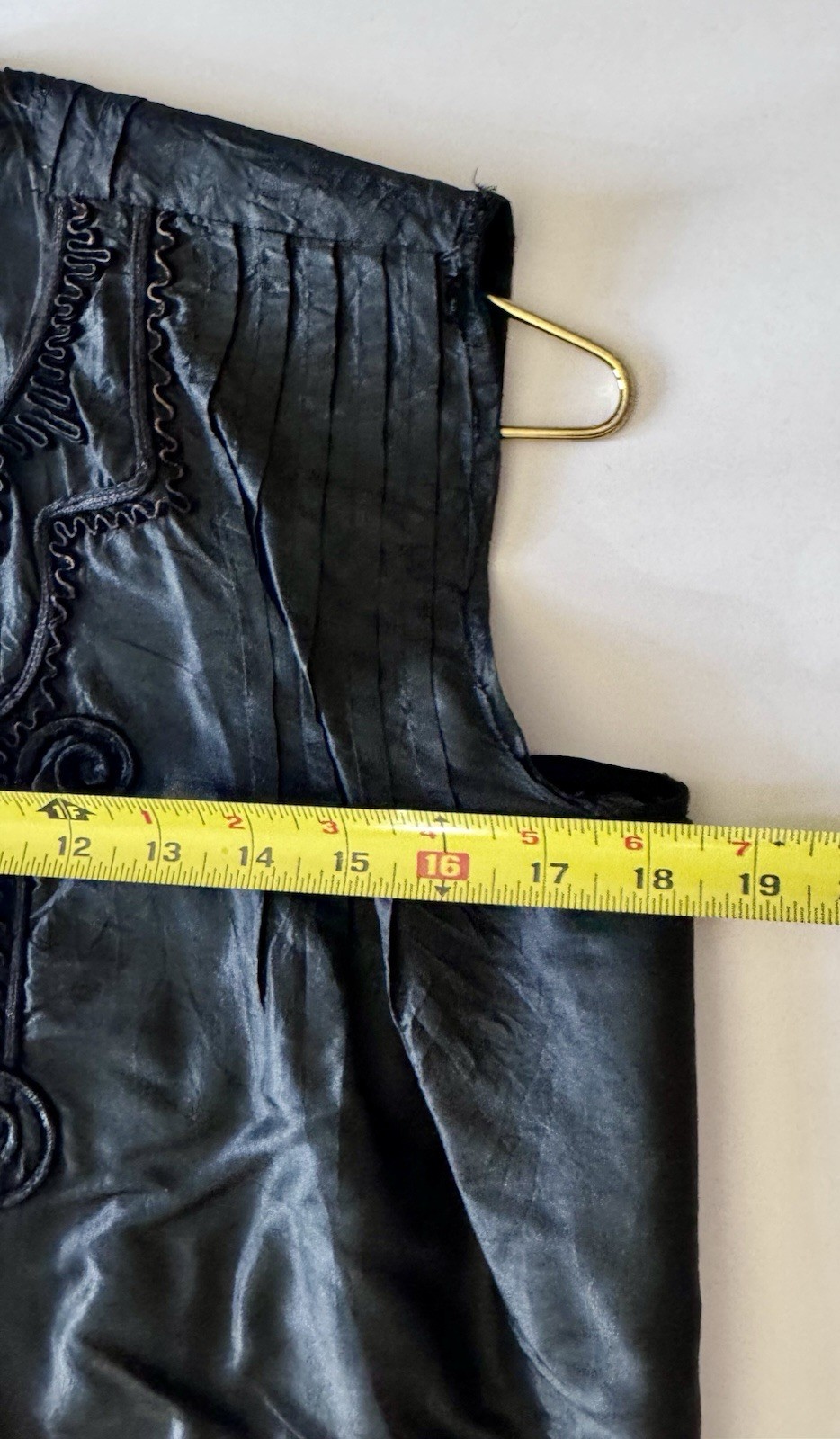 VTG Edwardian Black Silk Sleeveless Blouse Front Design Small Hook Eye Closure