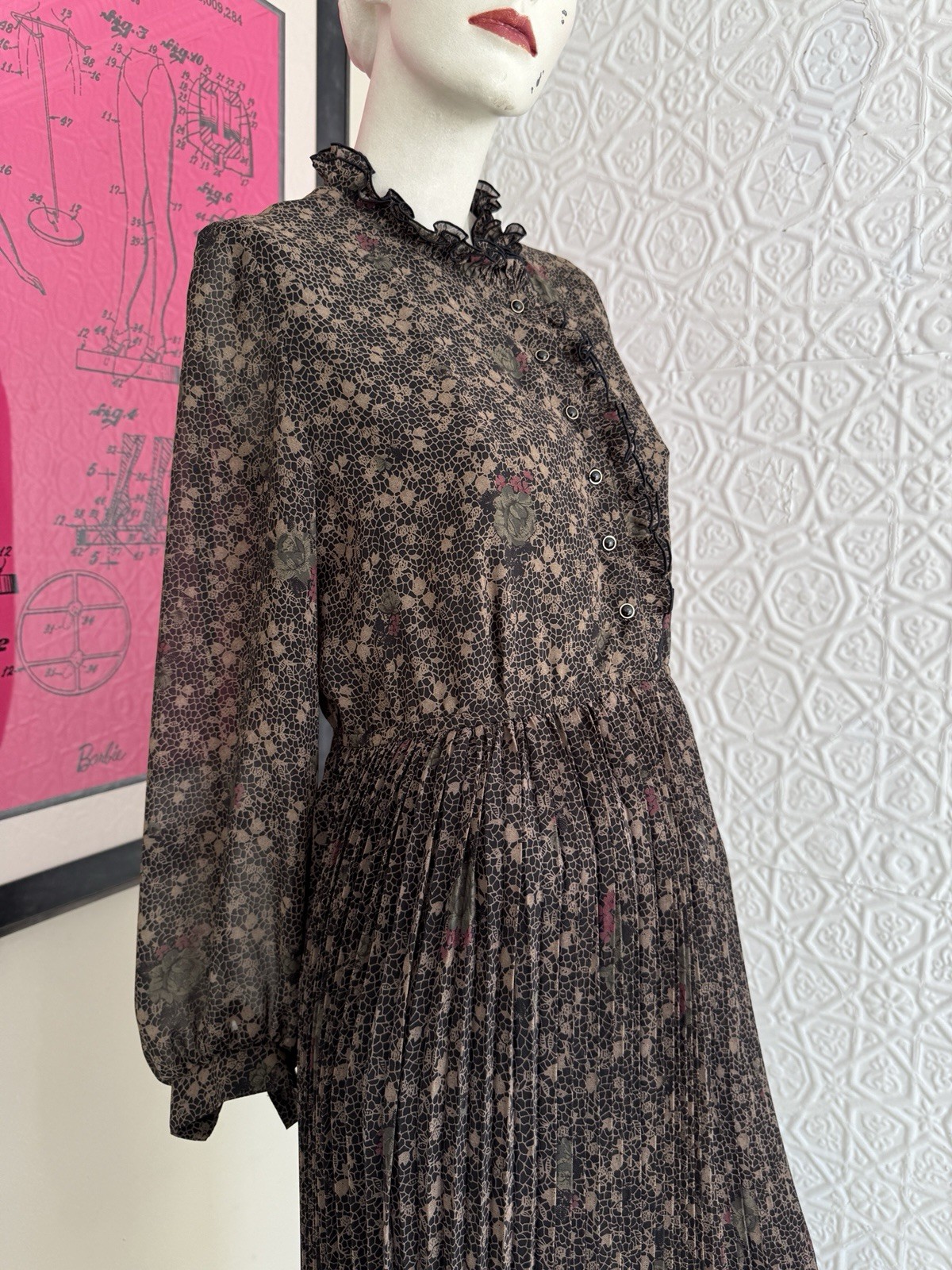 Vintage 1980s pleated floral black beige dress-Japanese design-Femina Nutmeg