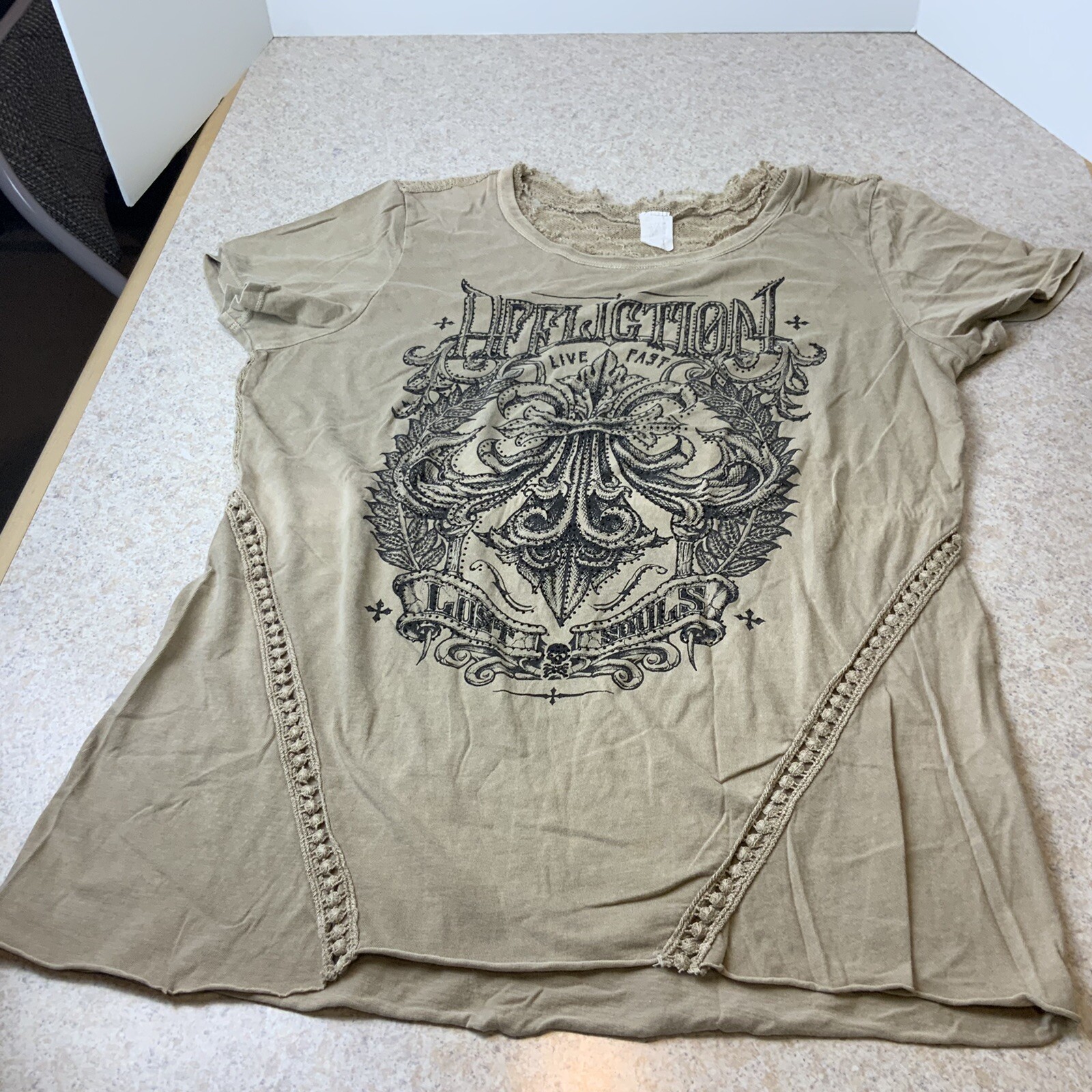 Affliction VTG Brown Black Beads “Lost Souls” Distressed Women’s XL Top Rare!