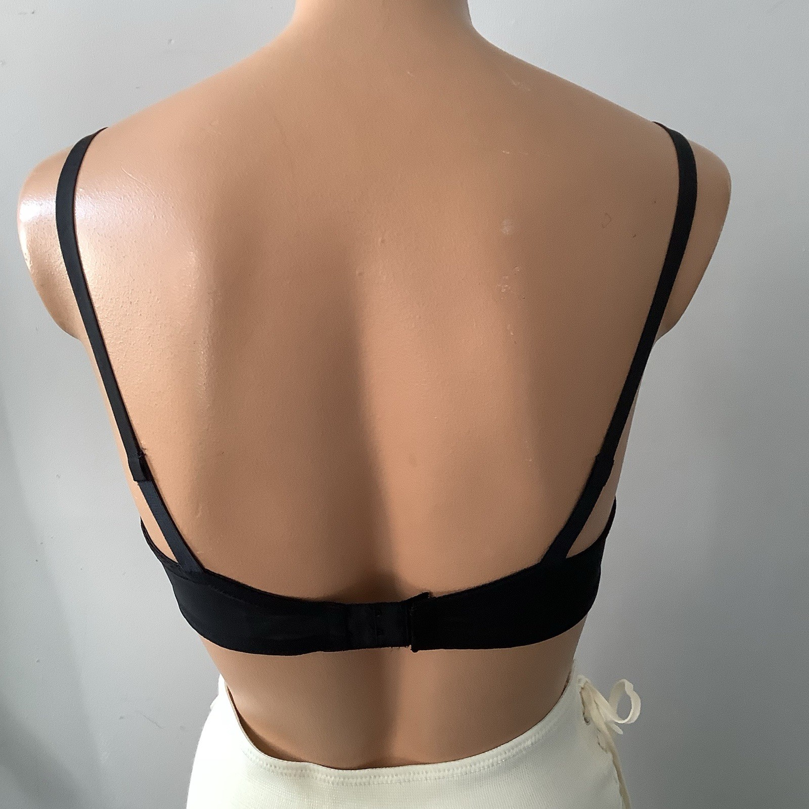 NOS Vintage Black VANITY FAIR Nylon Pointy BRA Floral LACE Sheer Bullet SZ. 34A