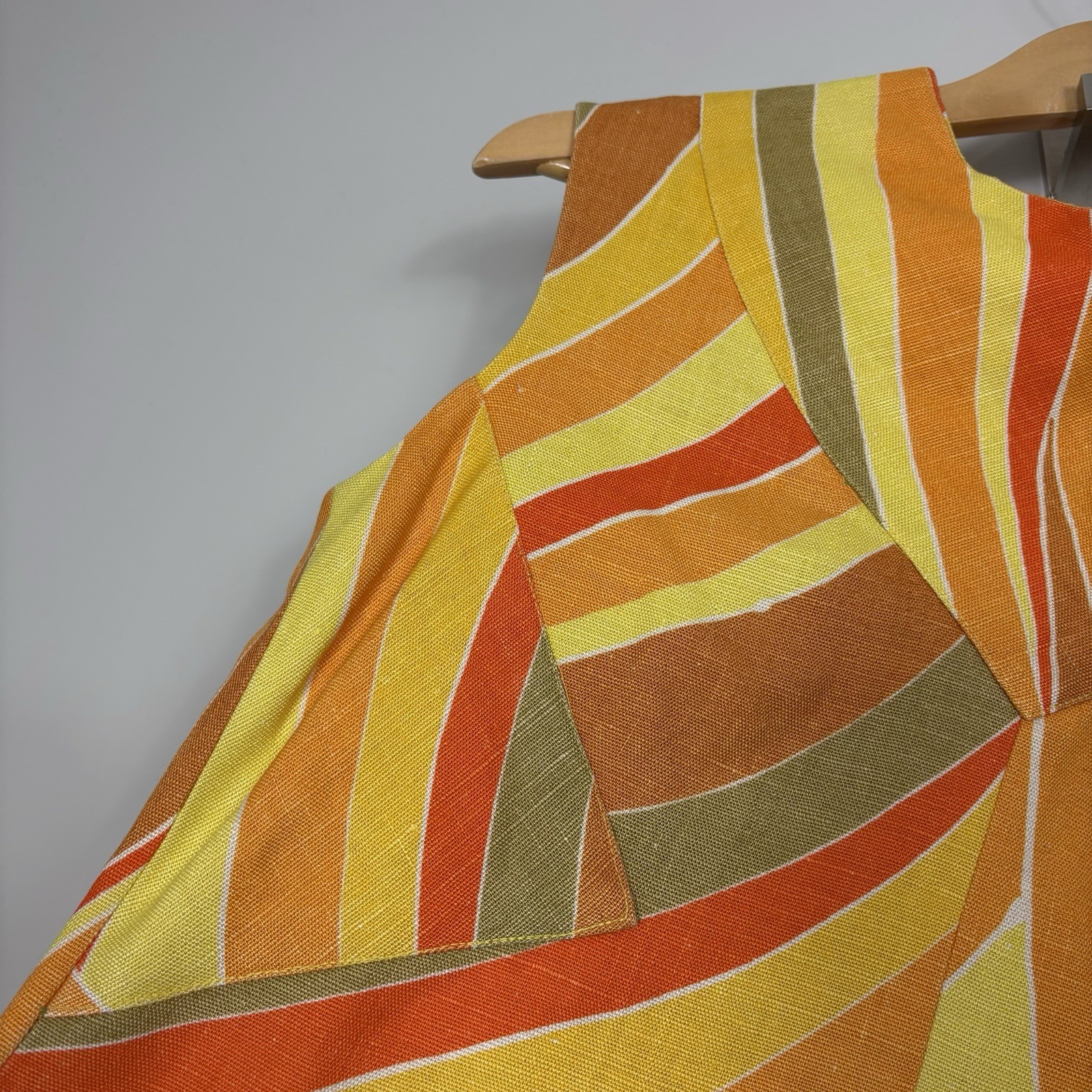 Vtg 60s Mod Sleeveless Shift Dress Psychedelic Abstract Geometric Colorful