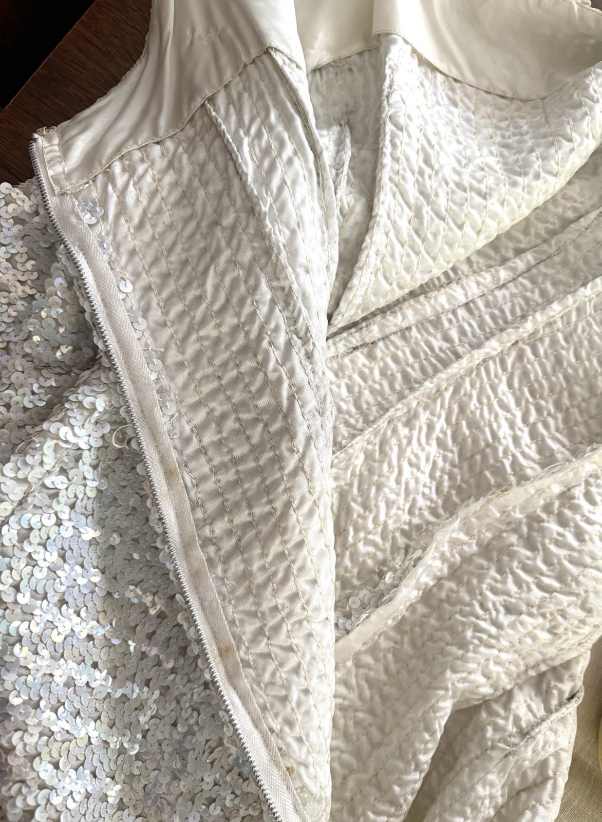 Vintage 1950s/1960s White Sequin Sheath Party Dress Size Medium/Large