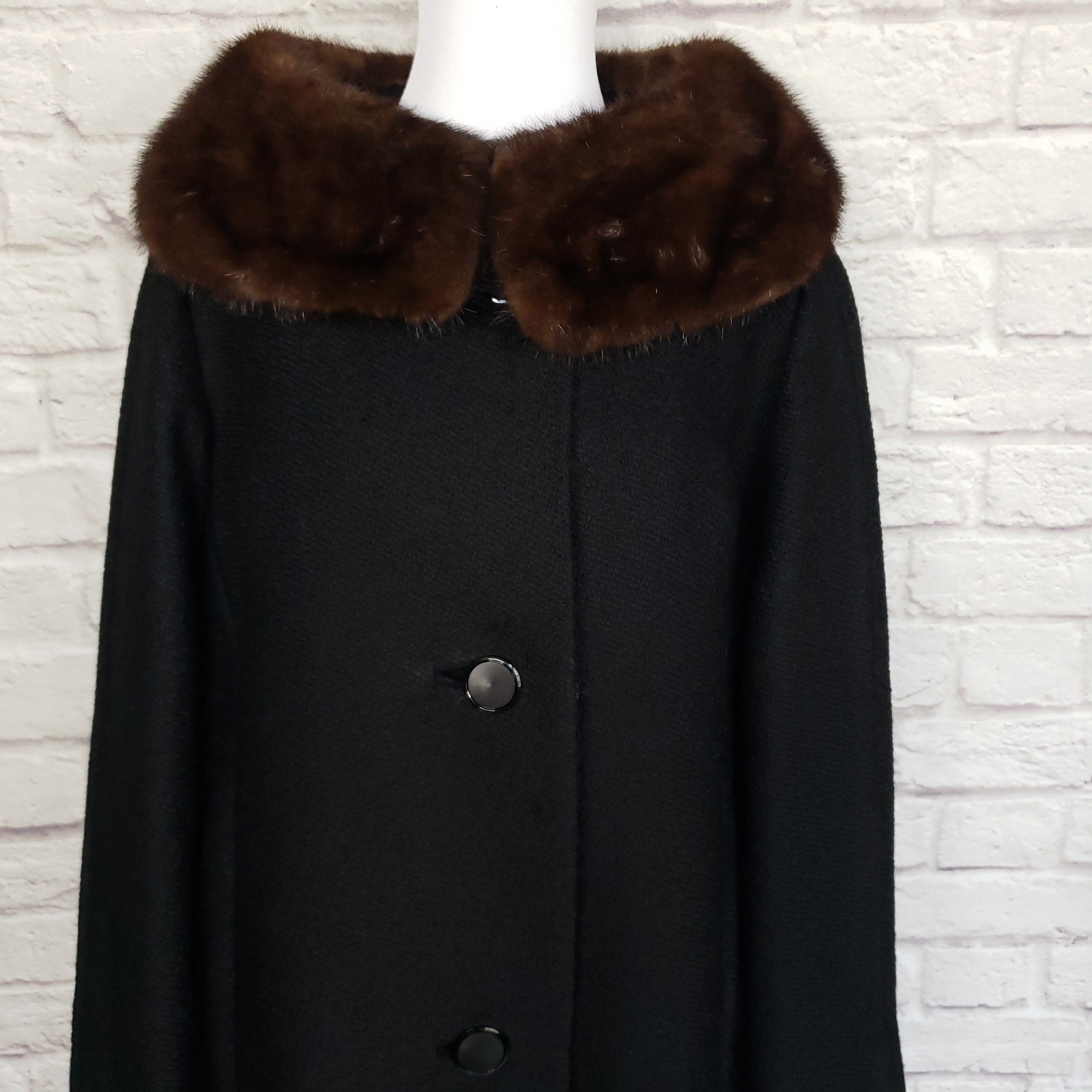 VTG Berroco Black Wool Boucle Swing Coat Mink Fur Collar Wancantuck Fits a M/L