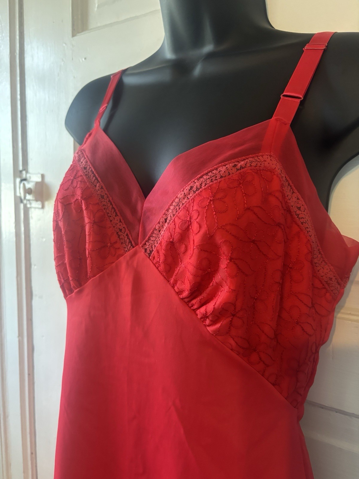 Vintage Rogers Red Embroidered Tricot Full Slip Sz M ~ 34 Inch Bust