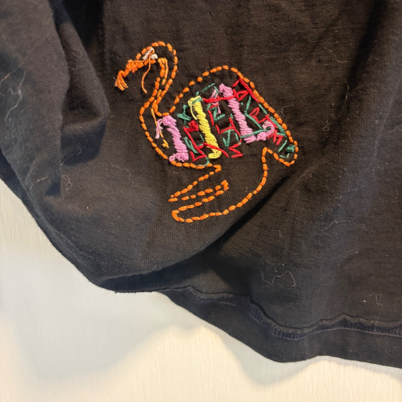 Passports Pier 1 Imports Vintage Black Cotton Embroidered Bird T-Shirt Medium