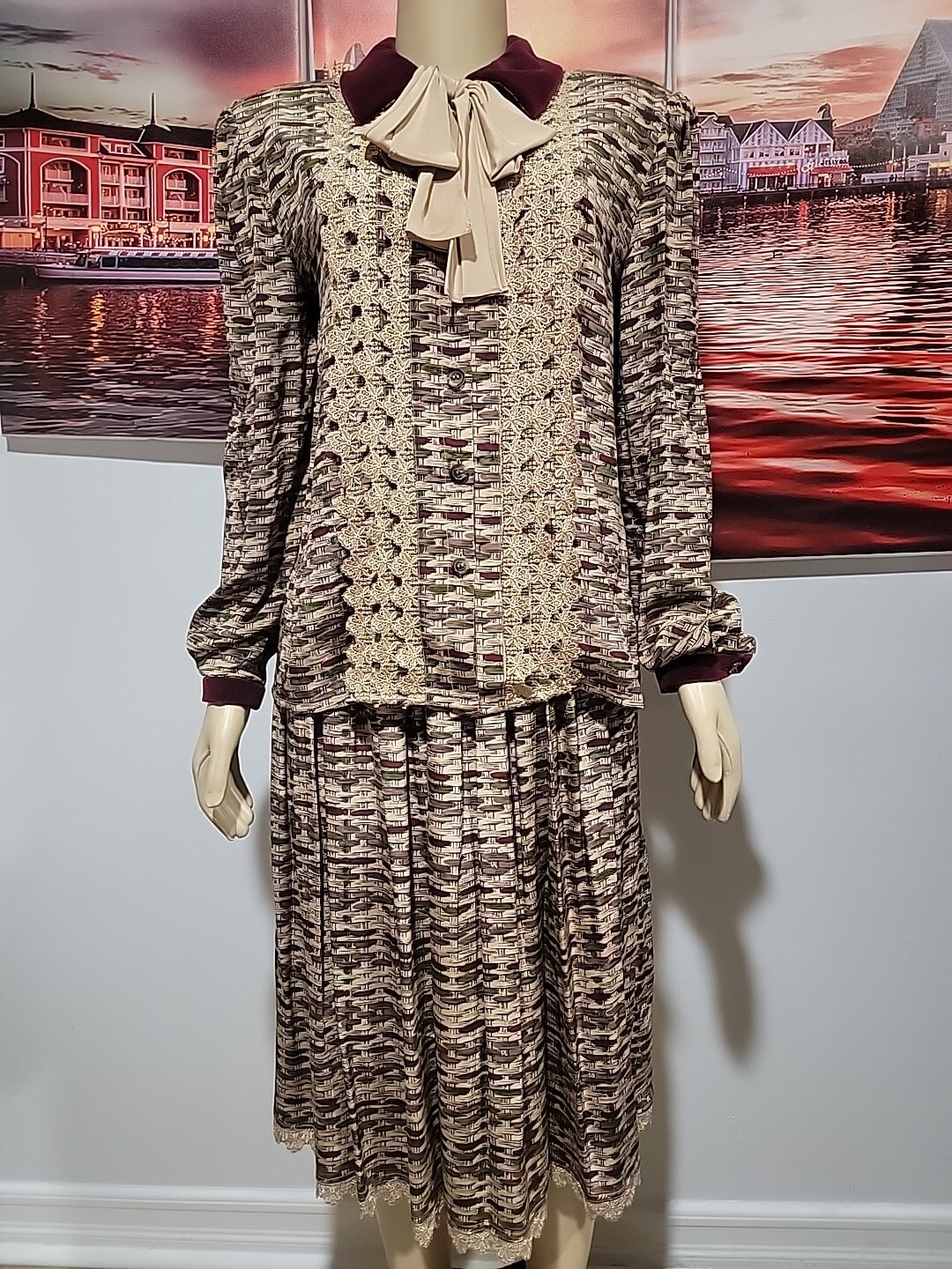 OSCAR DE LA RENTA, MISS D Vintage 2PC Blouse & Skirt 12 Lace & Velvet Trim #11
