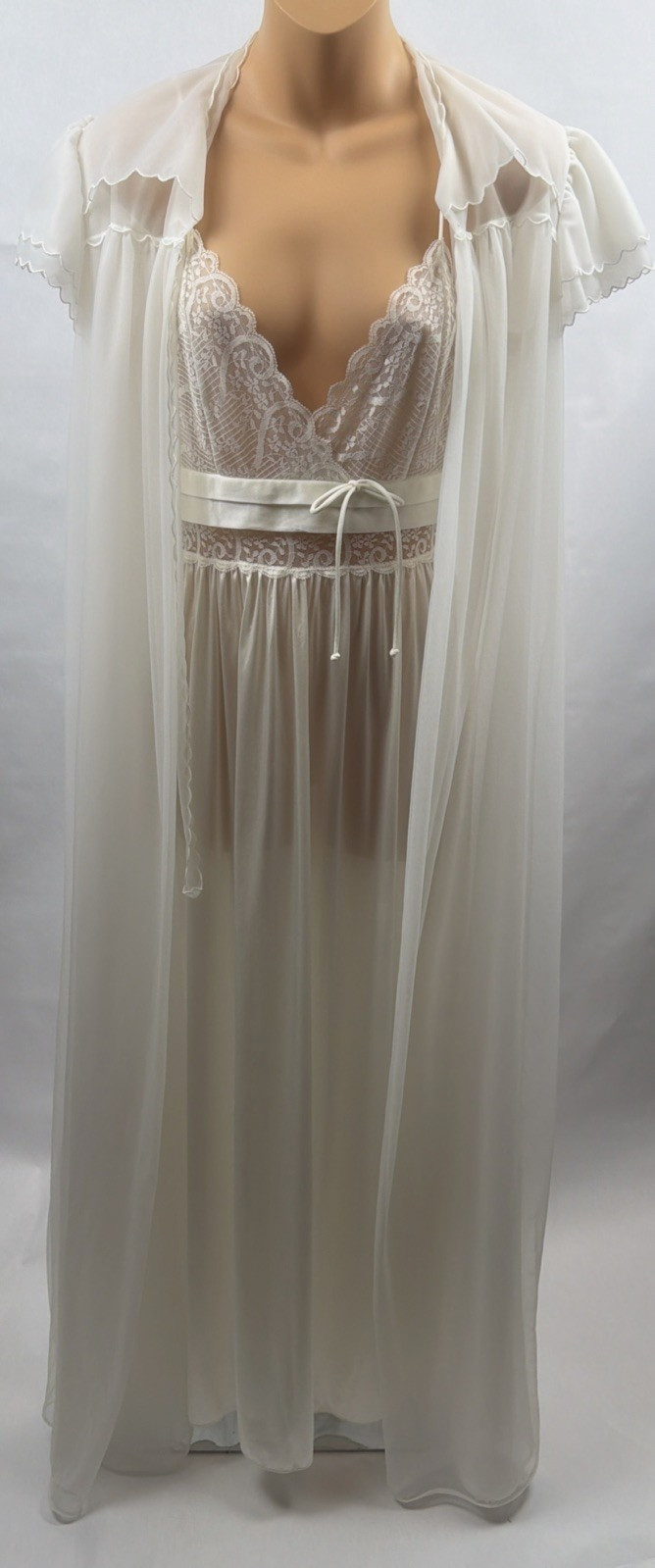 Vintage Peignoir Robe Nightgown Negligee Set Petite Small White Nylon Lace USA