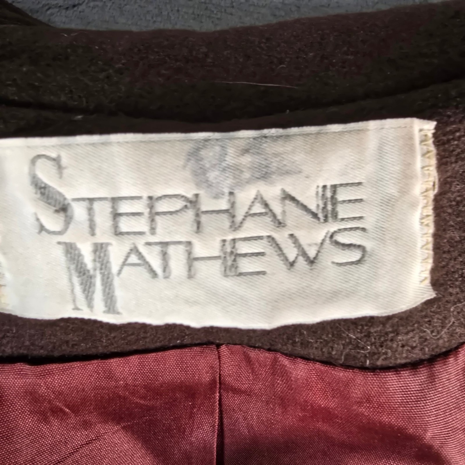 Vintage 1980s Stephanie Matthews Velvet Collar Brown Wool Coat (Size 4) *Fair