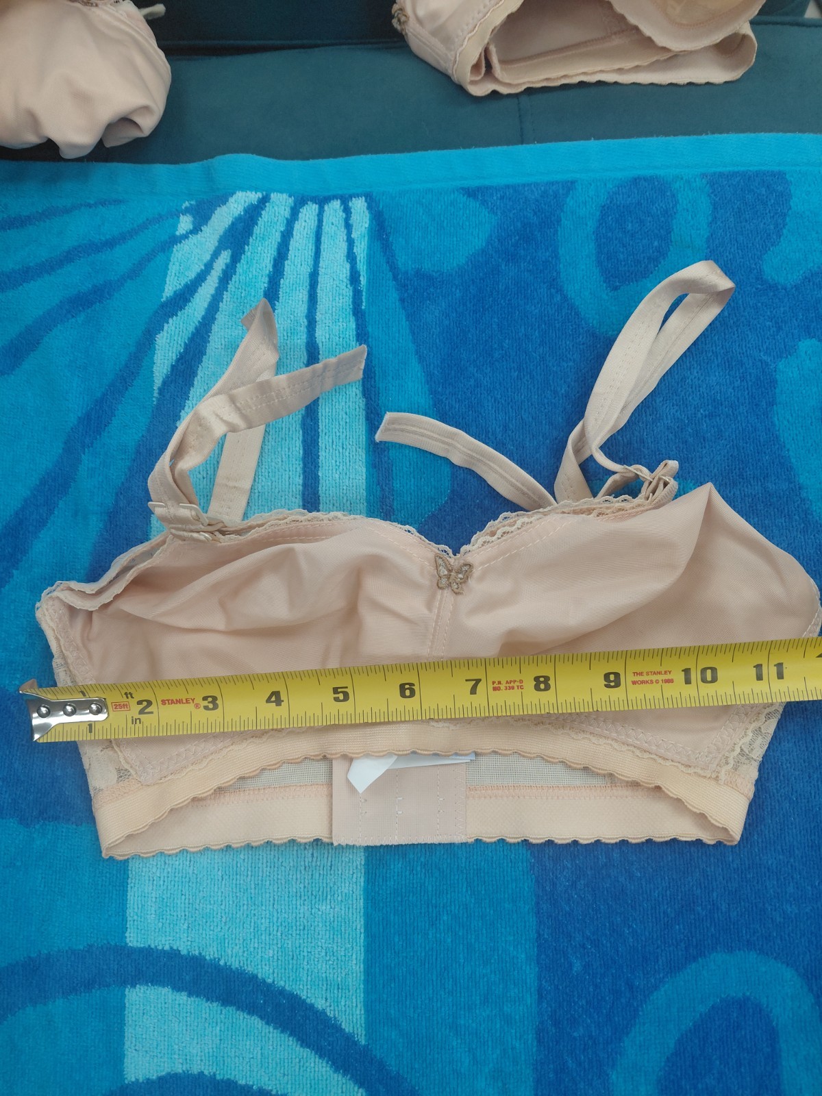 Vintage Lady Cameo Lingerie Bra Size 26E