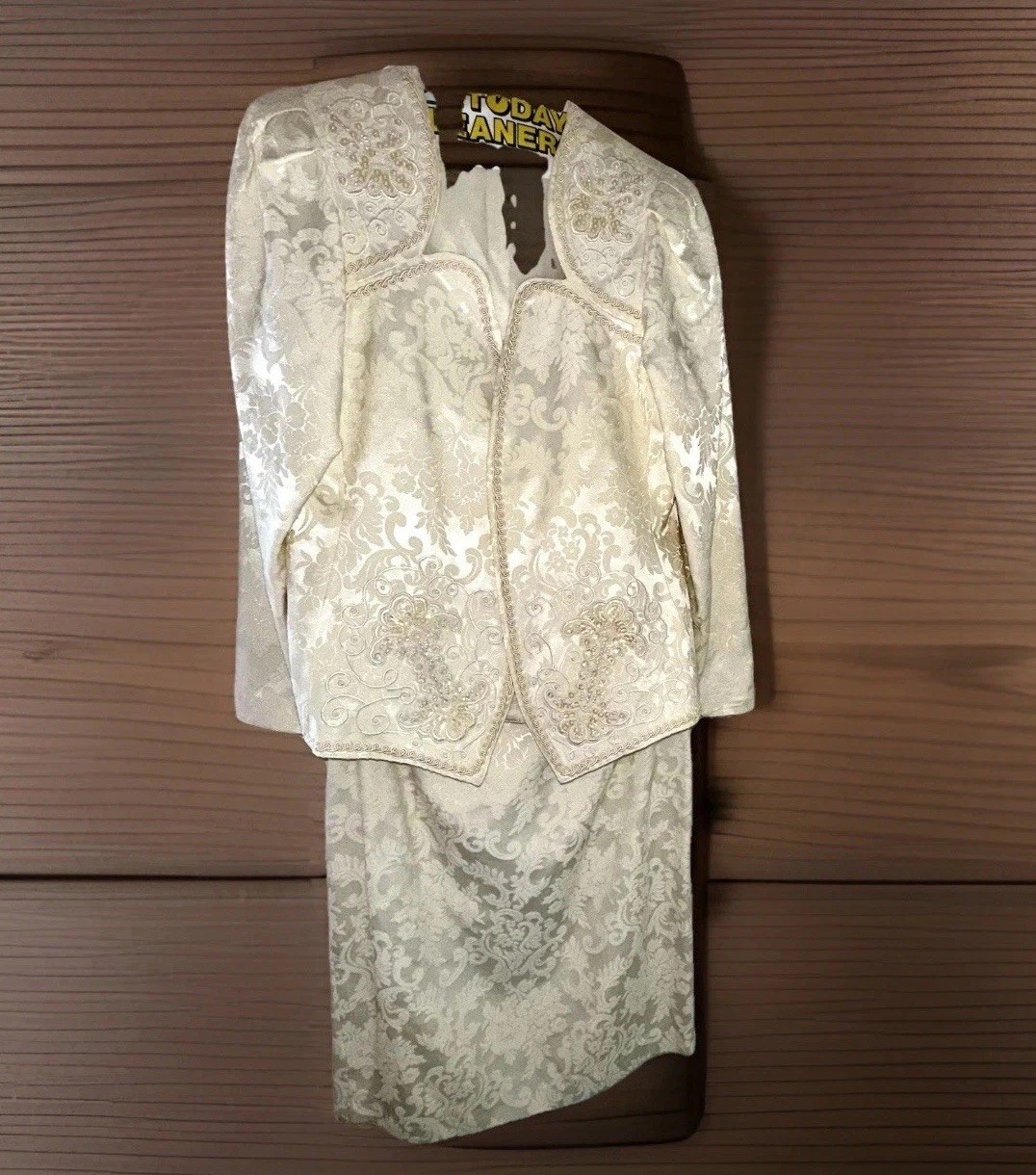 Vintage Anna French Ivory Size 12 Brocade Damask 3 Piece Jacket, Skirt, Tank