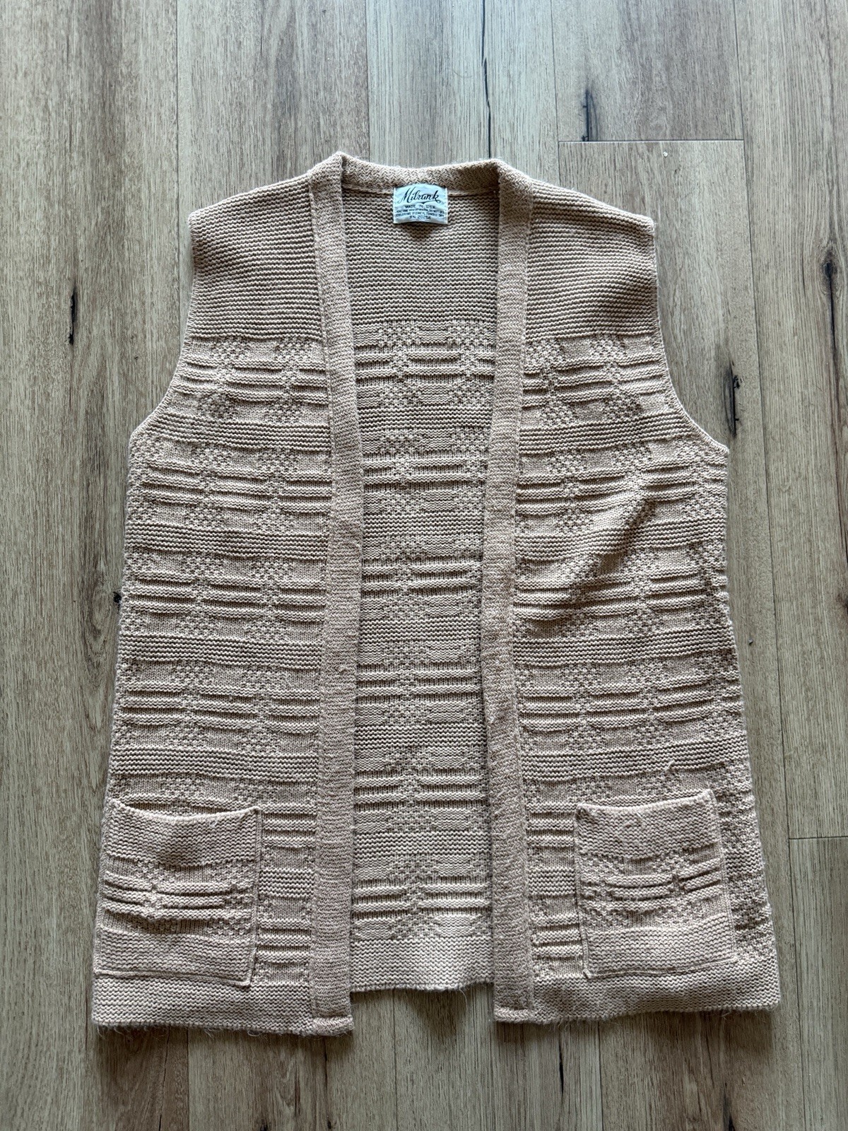 Milrank Vintage Light Brown Knit Sweater Vest Sz large Grandma Core USA