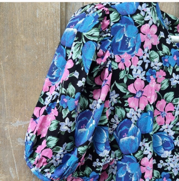 Vintage 1980s Blue and Pink Floral Drip Waist Ruffle Dress Size 11/12