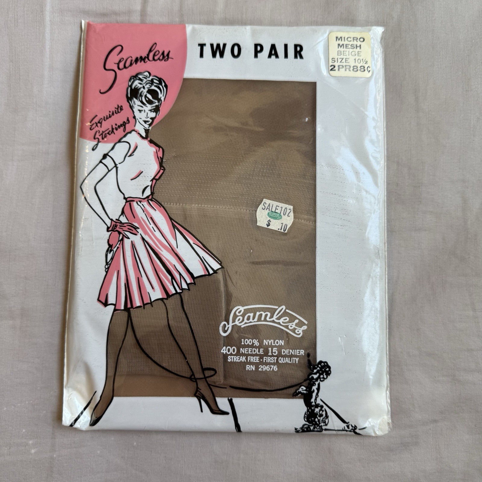 Vintage 1960s „Seamless” Micro Mesh Stockings – 2 Pair Pack – NOS – 10 1/2