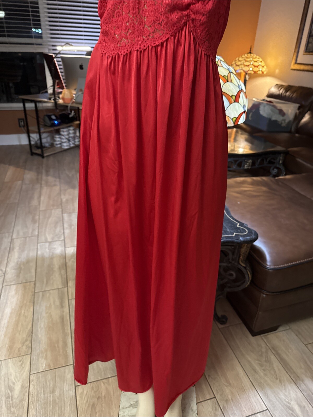 Vintage Vanity Fair Lace Bust/Back Nylon Long Red Nightgown Sz Sm xb72