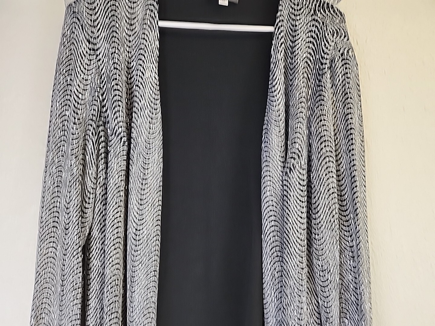 VTG Onyx Nite Black/Silver Glitter Open Front Cardigan SZ 16