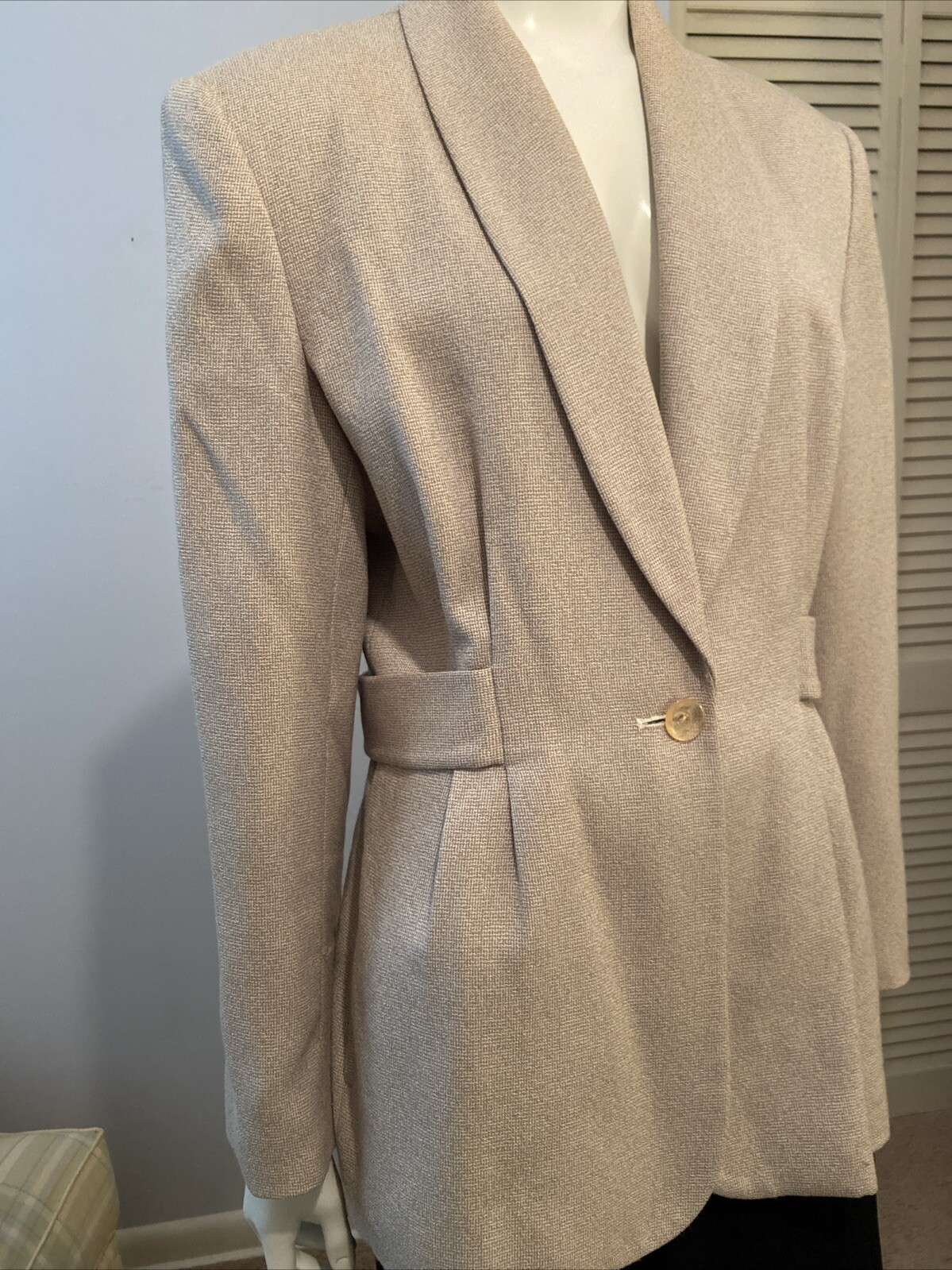 Vintage Larry Levine Beige Chic Jacket 1 Button Pleats Pockets Belt Detail Sz 10