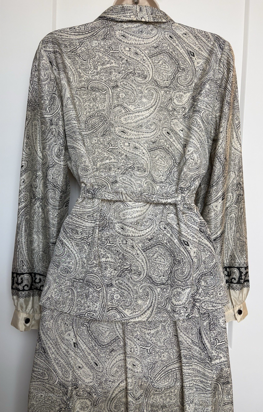 Vintage Skirt & Blouse Set Tie Belt The Wilroy Traveller NY Black & off White