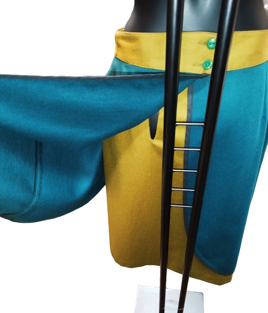 Winter Pure Wool Bicolor Hipster or Yellow Solid Color 42 to 46 Years ’80