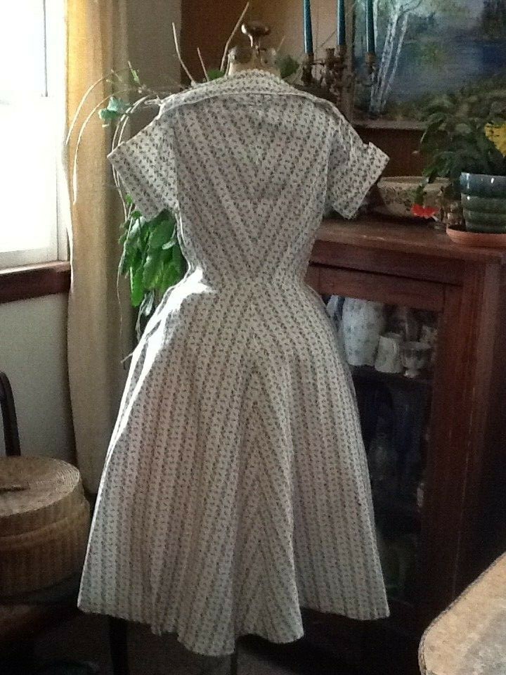 Vintage 1940’s BETTY BARCLAY Summer Floral Cotton FROCK DRESS 36-24-52