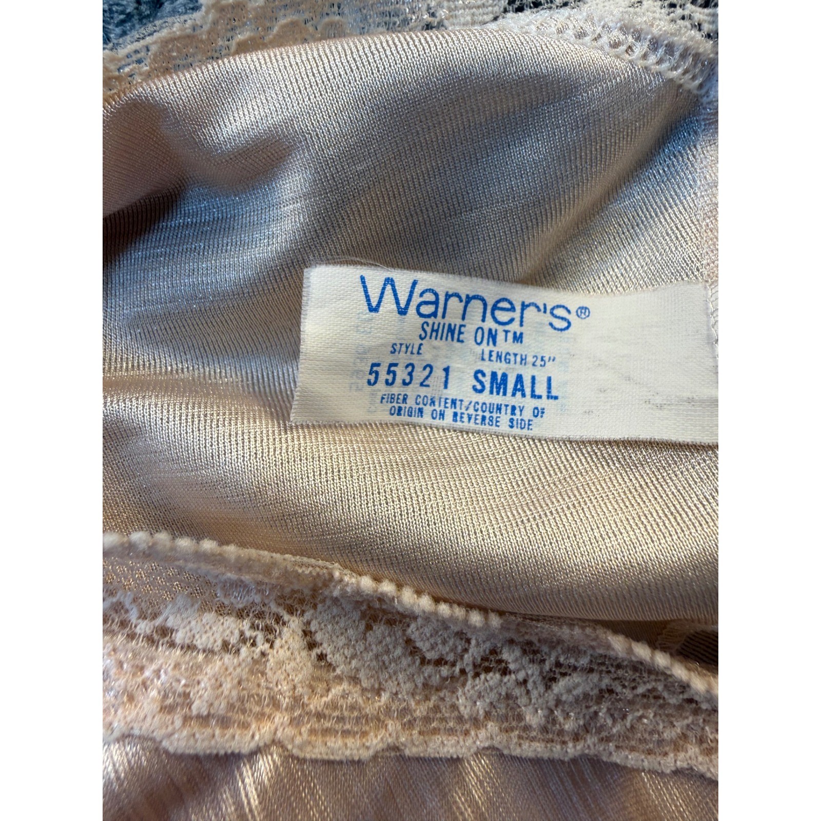 Warners Shine On Vintage Half Slip Champagne Beige Lace Trim 55321 Small 25 Long