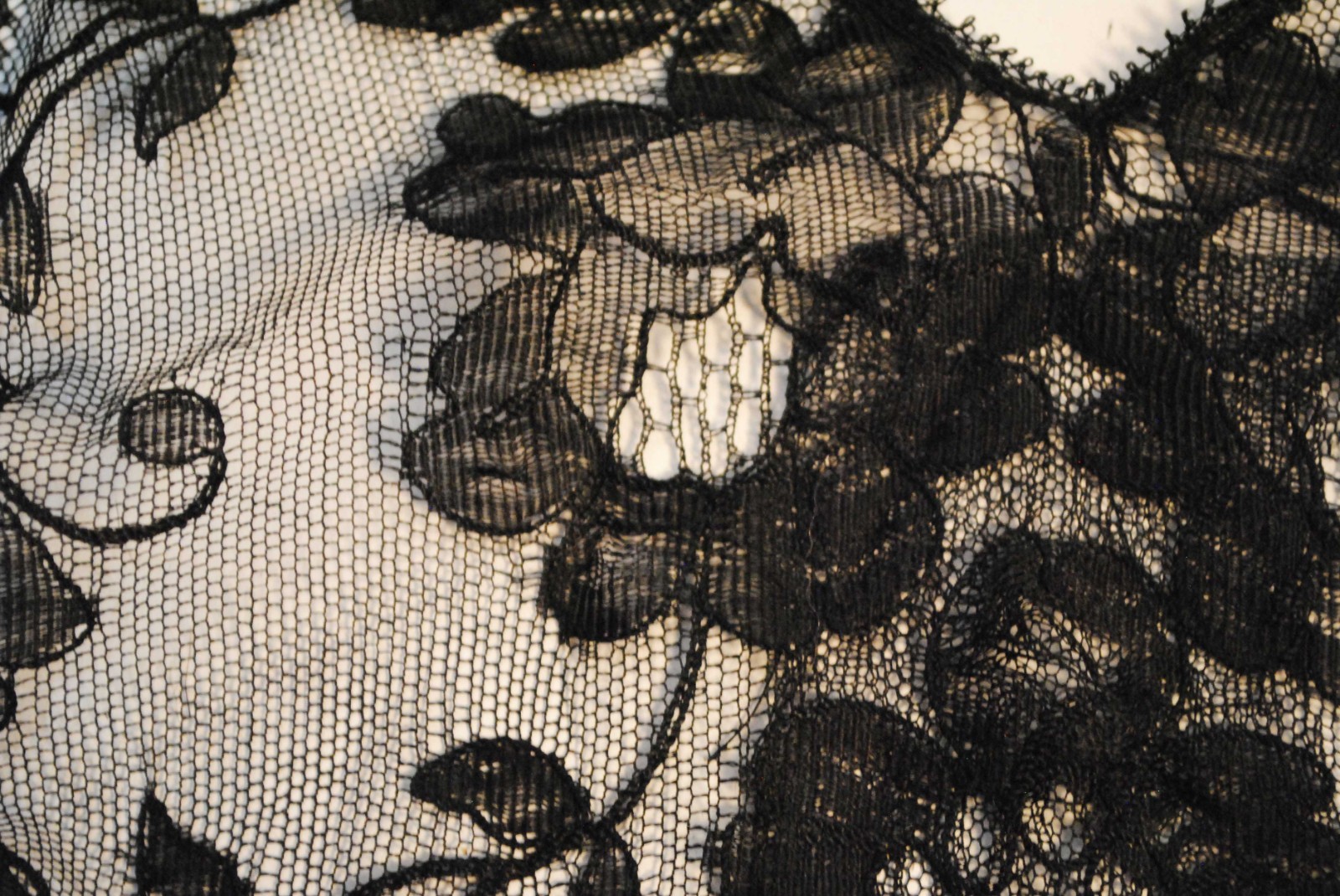 VINTAGE FLORAL BLACK ALENCON NET LACE PARTY DRESSES, CIRCA 1935s