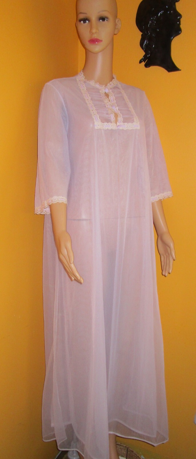 Vtg SEARS Sheer Nylon Pastel Purple Lilac Peignoir Long Robe 36 Beige Lace Trim