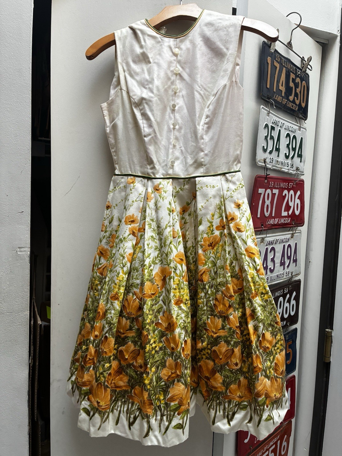 Vintage 1960s R.A.R. Fashion Summer Dress Yellow Floral W/Tulle Lining Size 4
