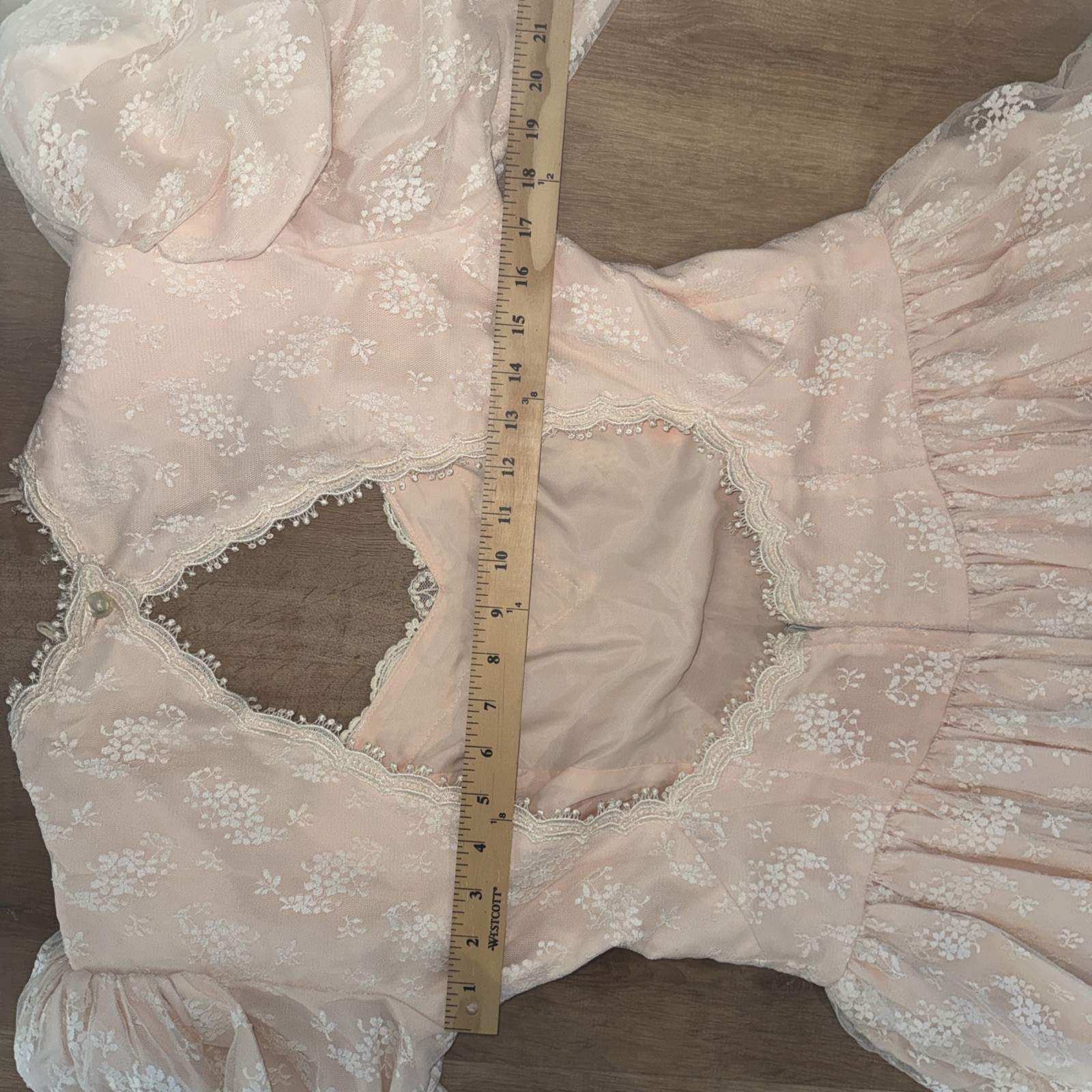 Vintage McCLINTOCK Peach Tea Dress Lace Floral Size 14 Cap Sleeve Open Back