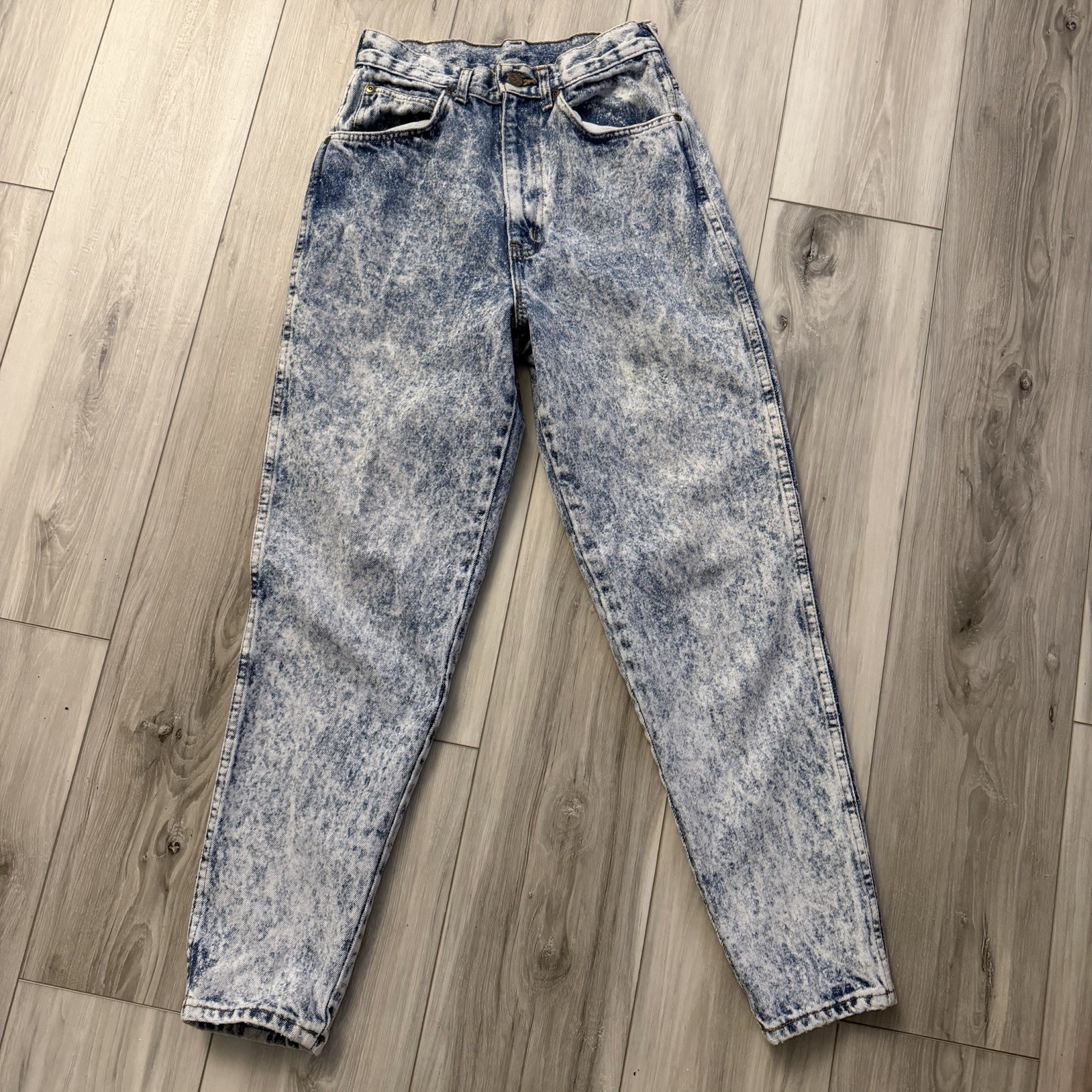 Vintage Chic Acid Wash Jeans USA Size 8 (Runs Small) 24×28 Tapered High Waist