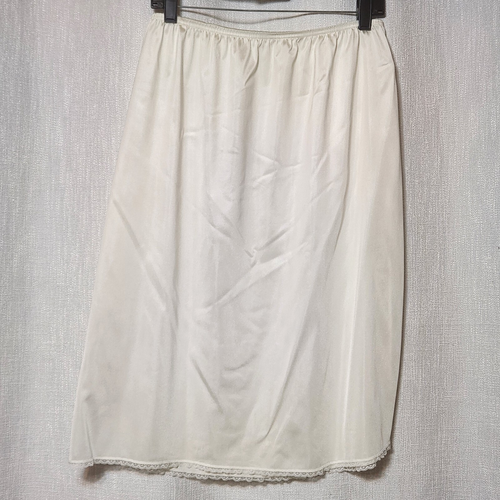 Vassarette Womens Half Slip White Size 28″-44″ XL Lace Edge Side Slit