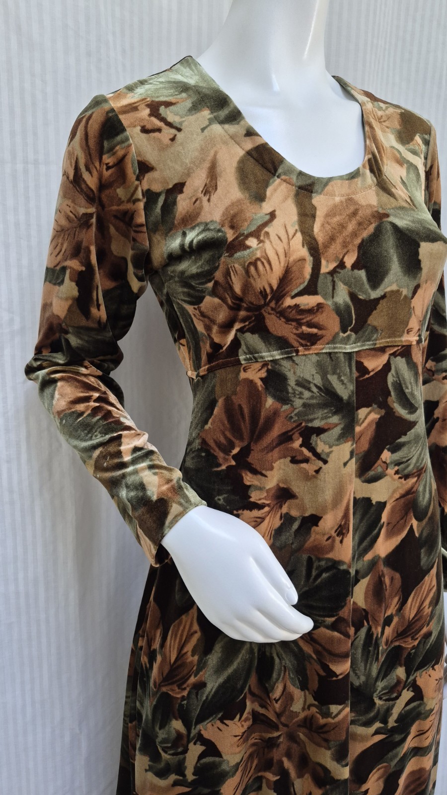Vintage 1990s Rabbit Rabbit Rabbit Designs Brown Green Velvet Dress – Size S/M