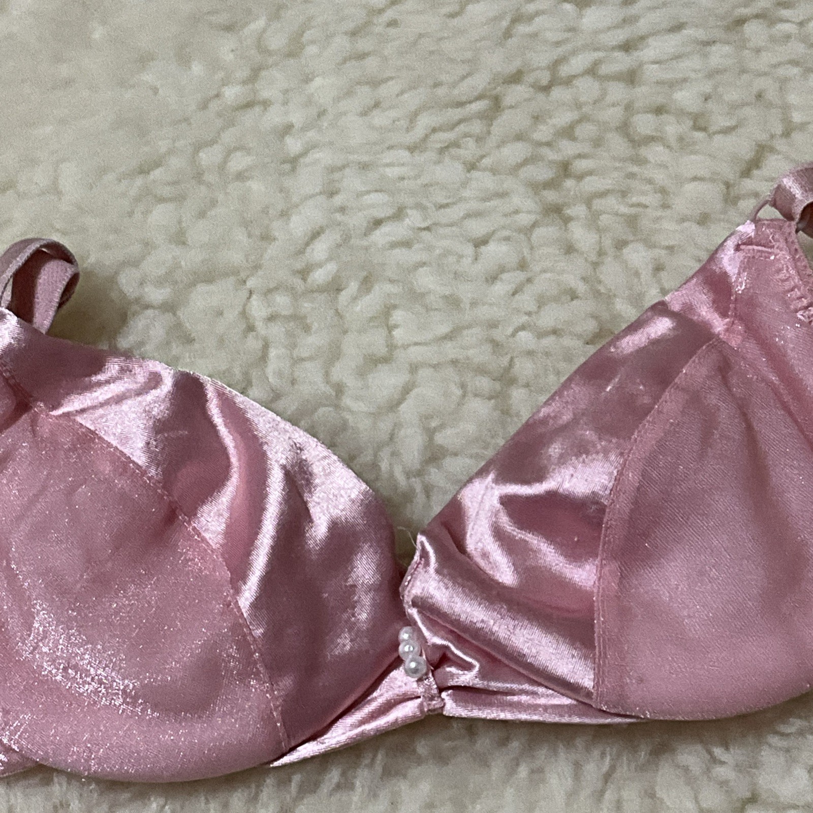 Vintage Oscar de la Renta Lingerie Liquid Satin Caress Shiny Second Skin Bra0163
