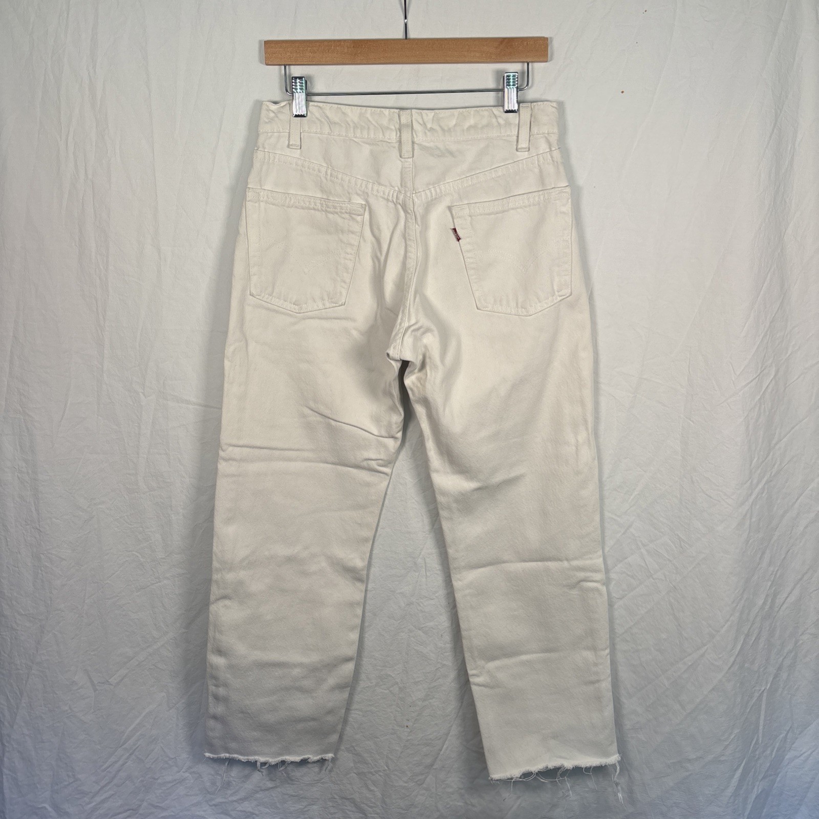 VTG Levi’s 534 High-Waisted Jeans 90s Women’s 30×27 White Made in USA Raw Hem