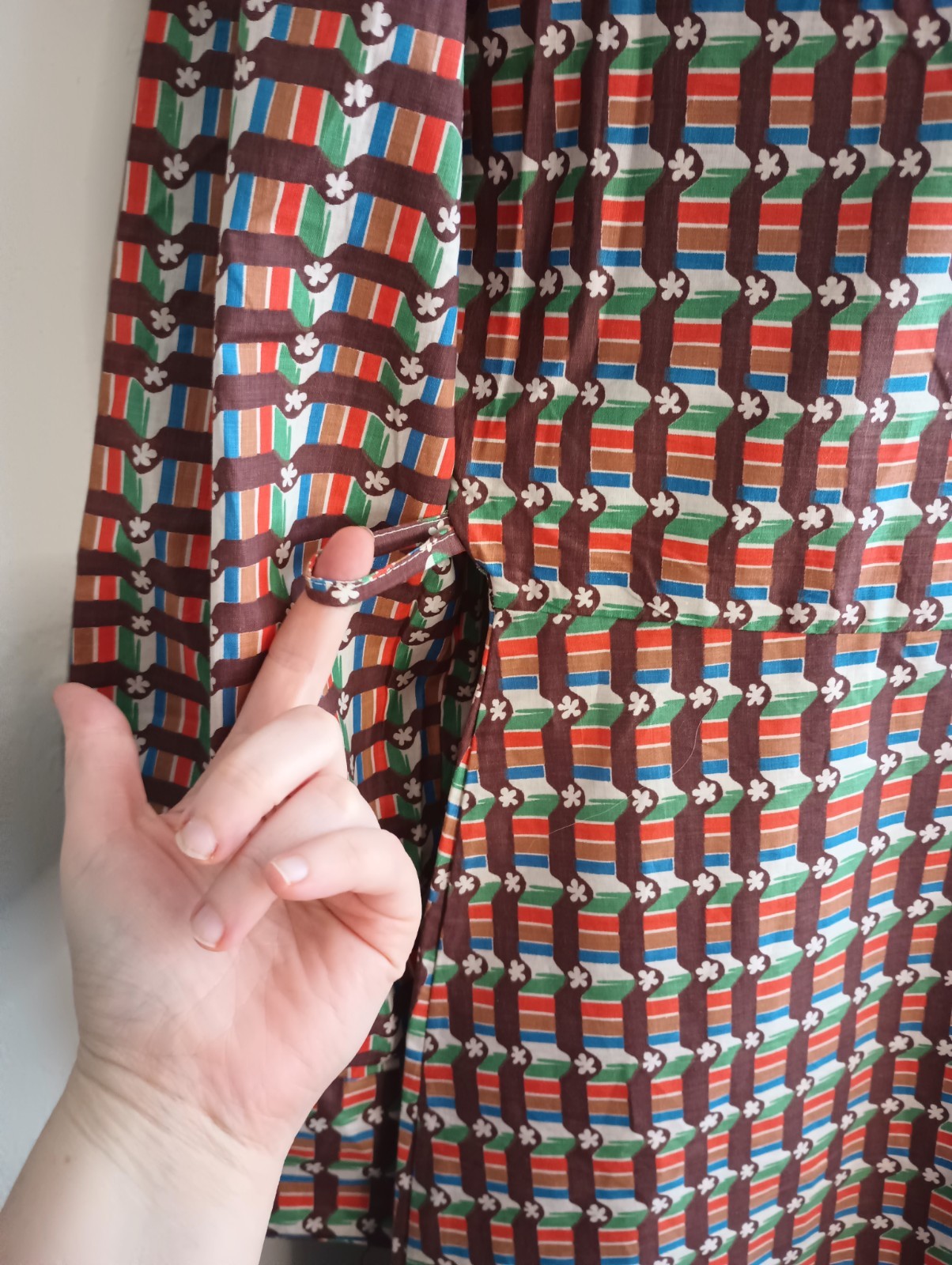 Vintage 70s Funky Mod Shirt Dress With Green Buttons Size Medium