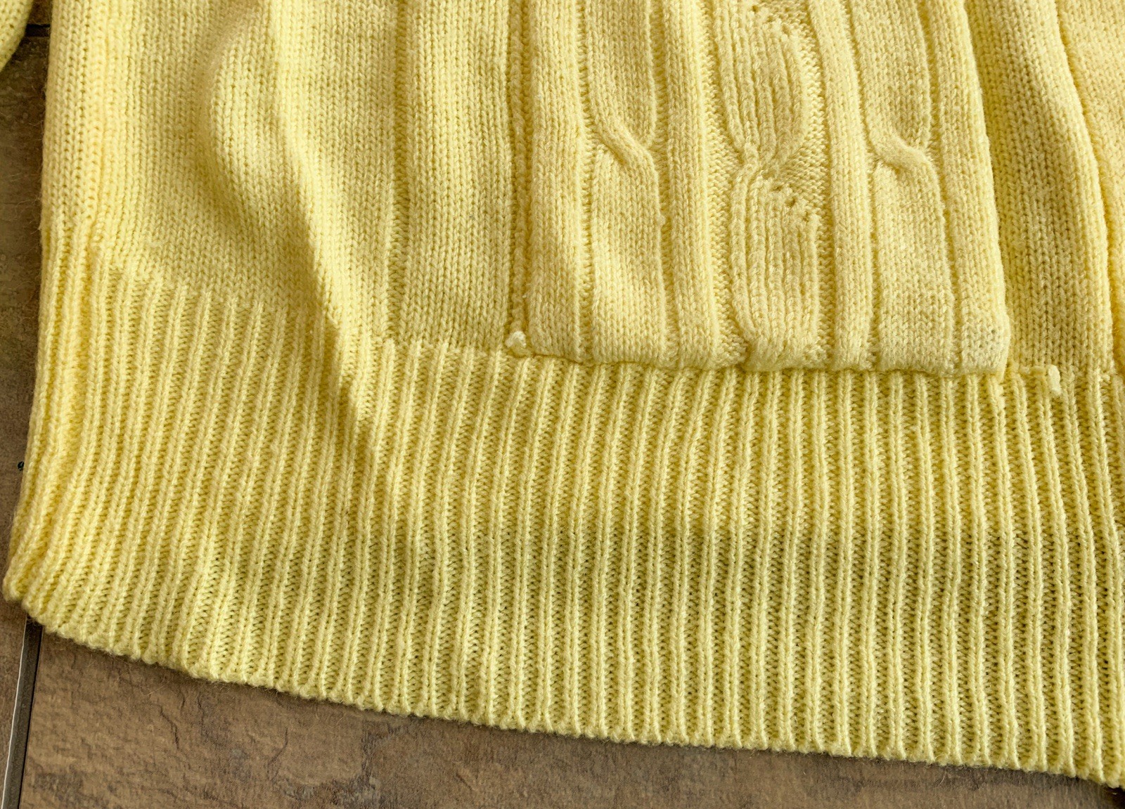 Vintage 70s Corliss Women’s 44 XL Yellow Button Up Cardigan Sweater Pockets