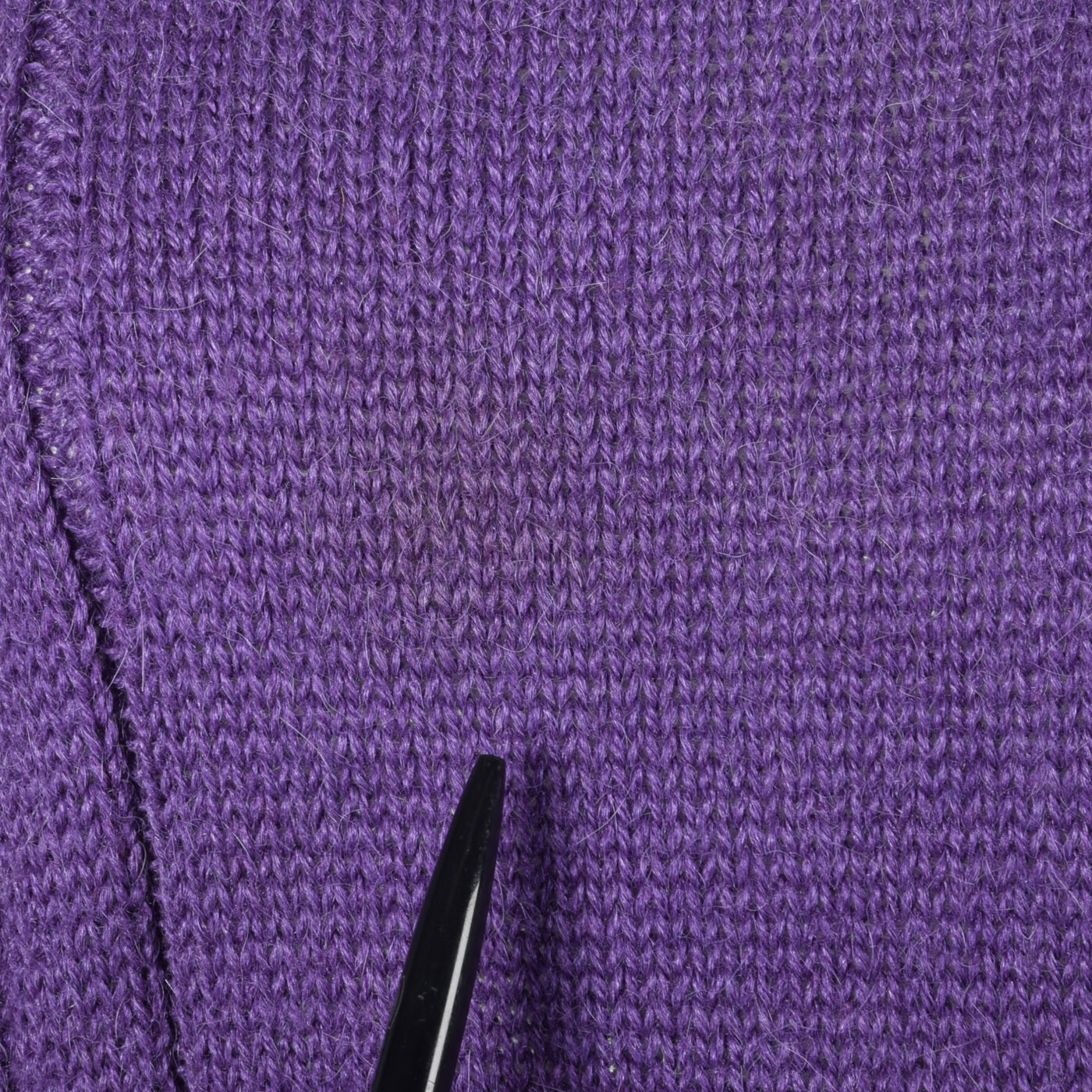 M 1980s Bottega Veneta Mohair Silk Purple Cable Knit Sweater Long Sleeves Cozy