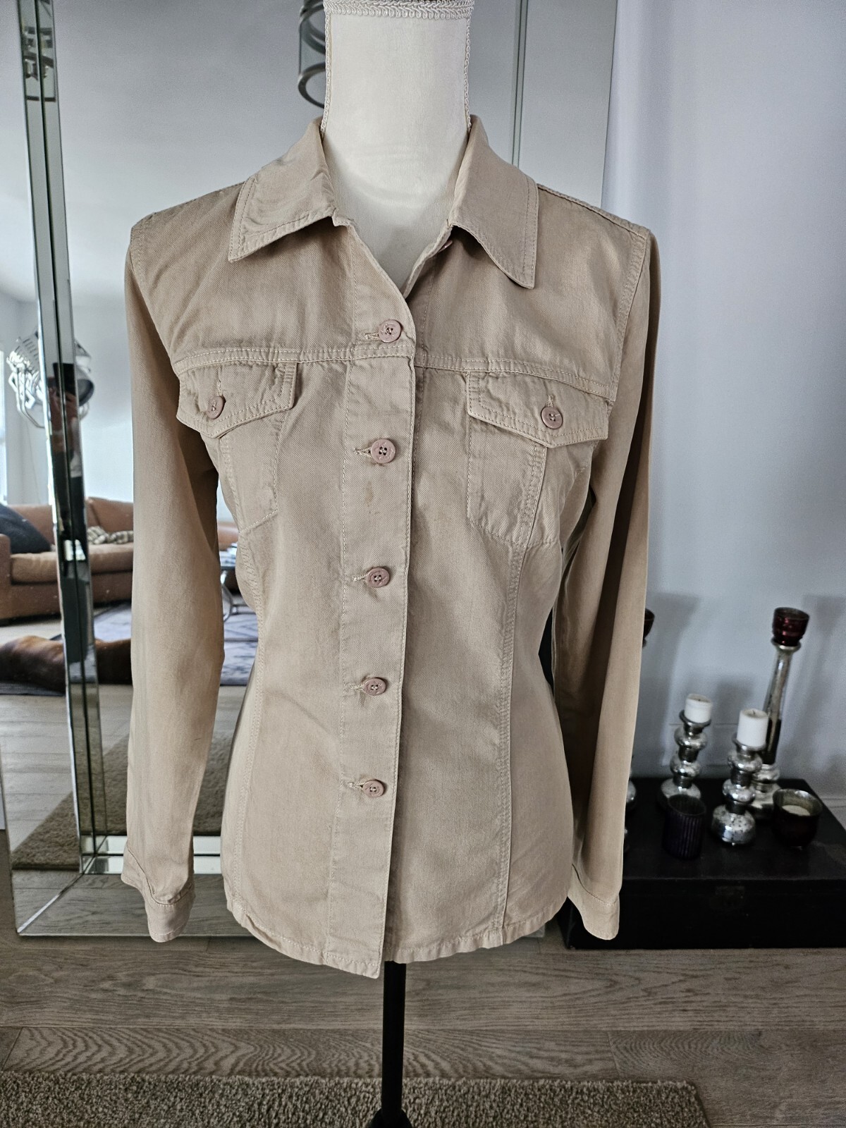 Vtg Democracy L Sleeve Button Down Beige Shirt Dagger Collar Small
