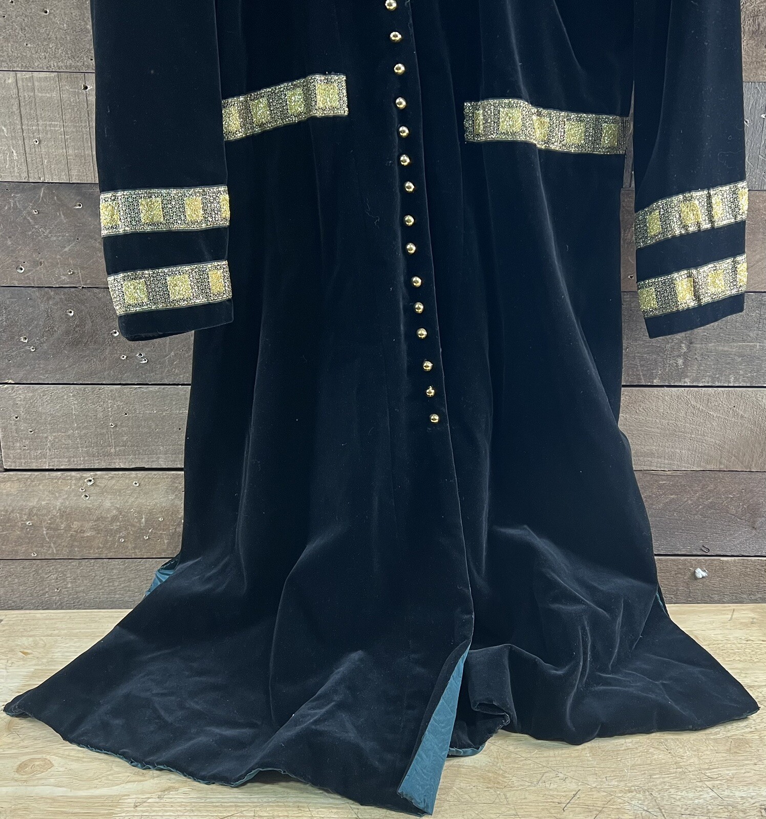 Vintage Black/Gold Renaissance Theatre Costume Gown Robe